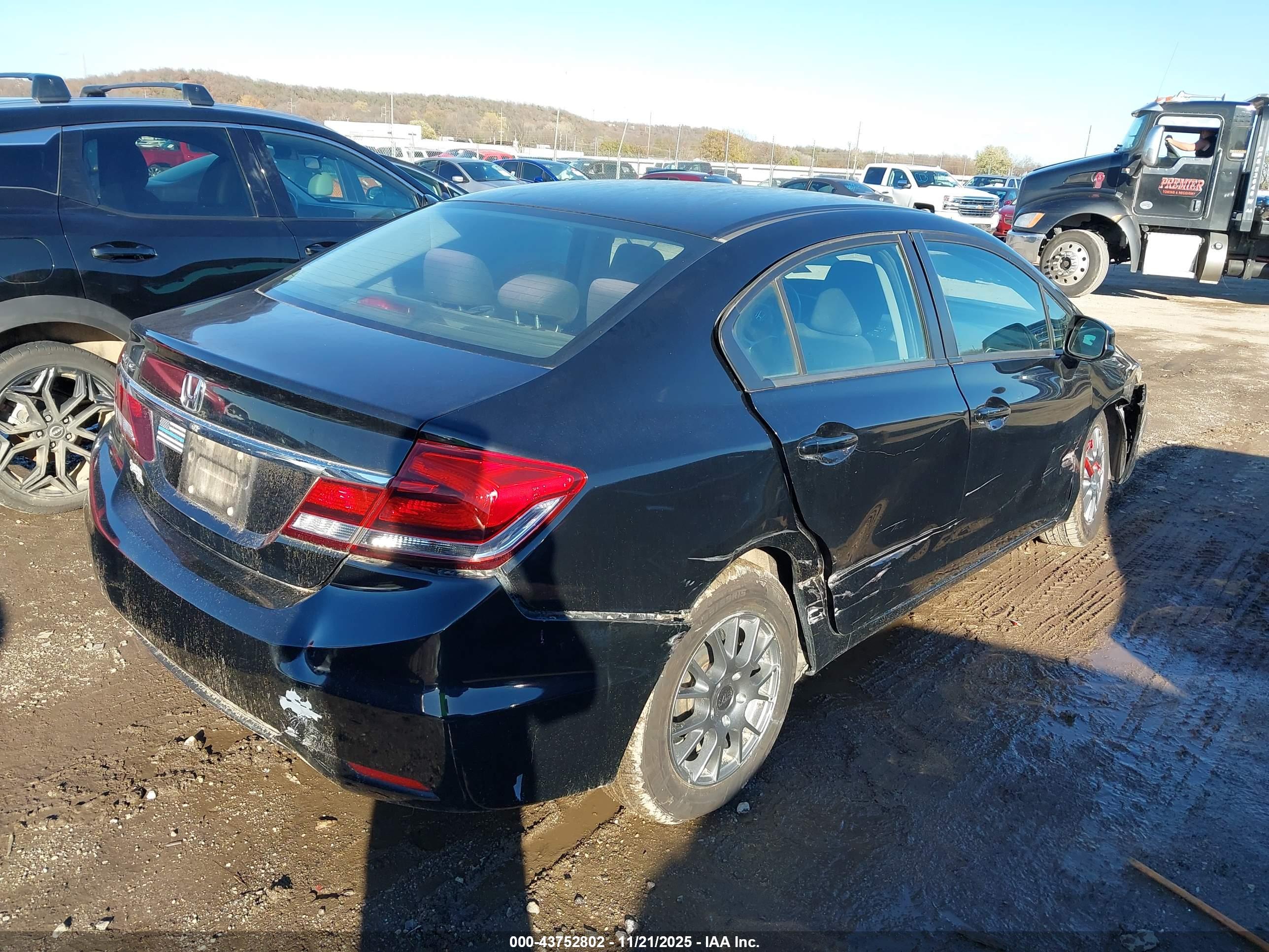 HONDA CIVIC image 4