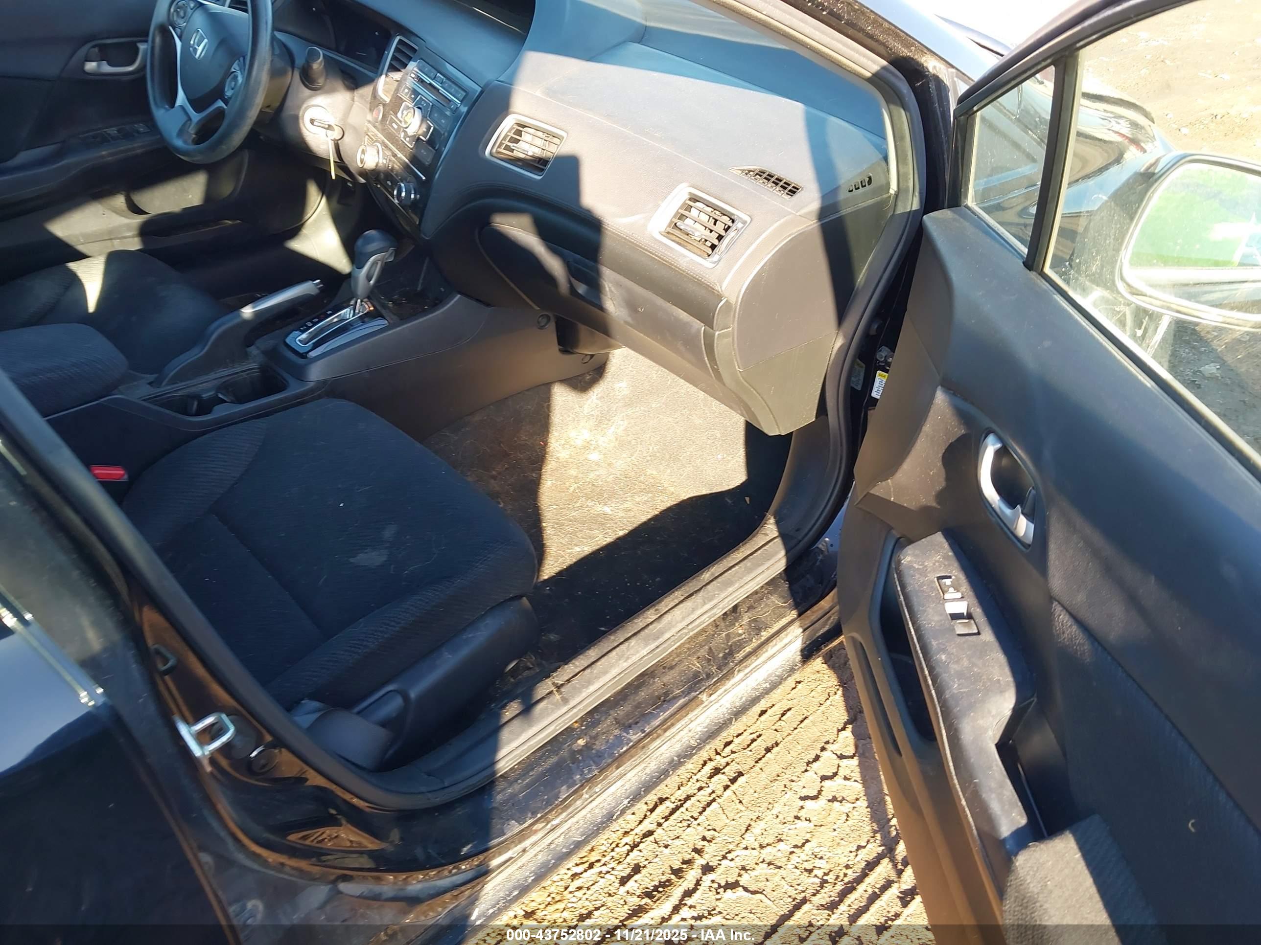 HONDA CIVIC image 5