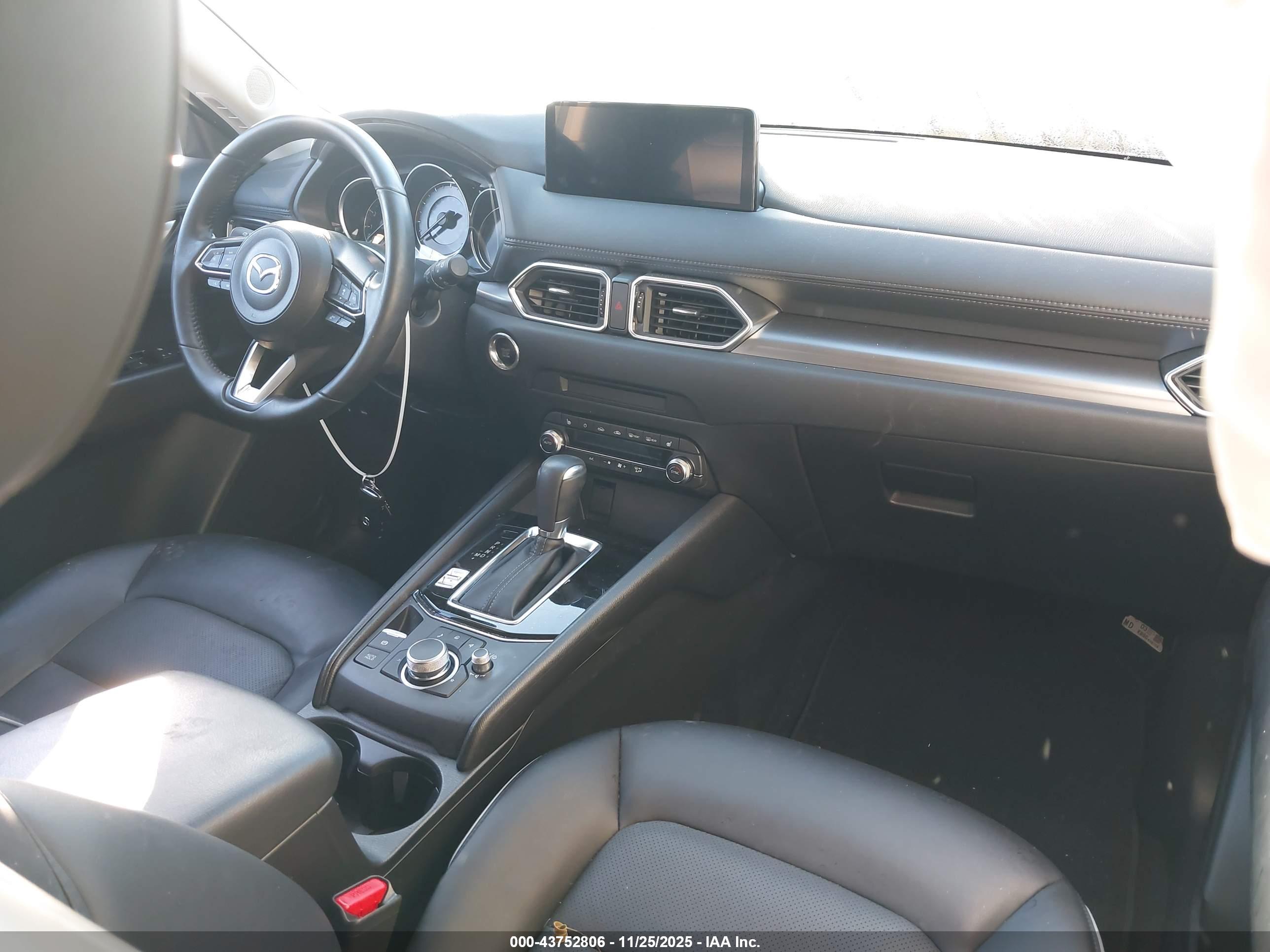 MAZDA CX-5 image 5