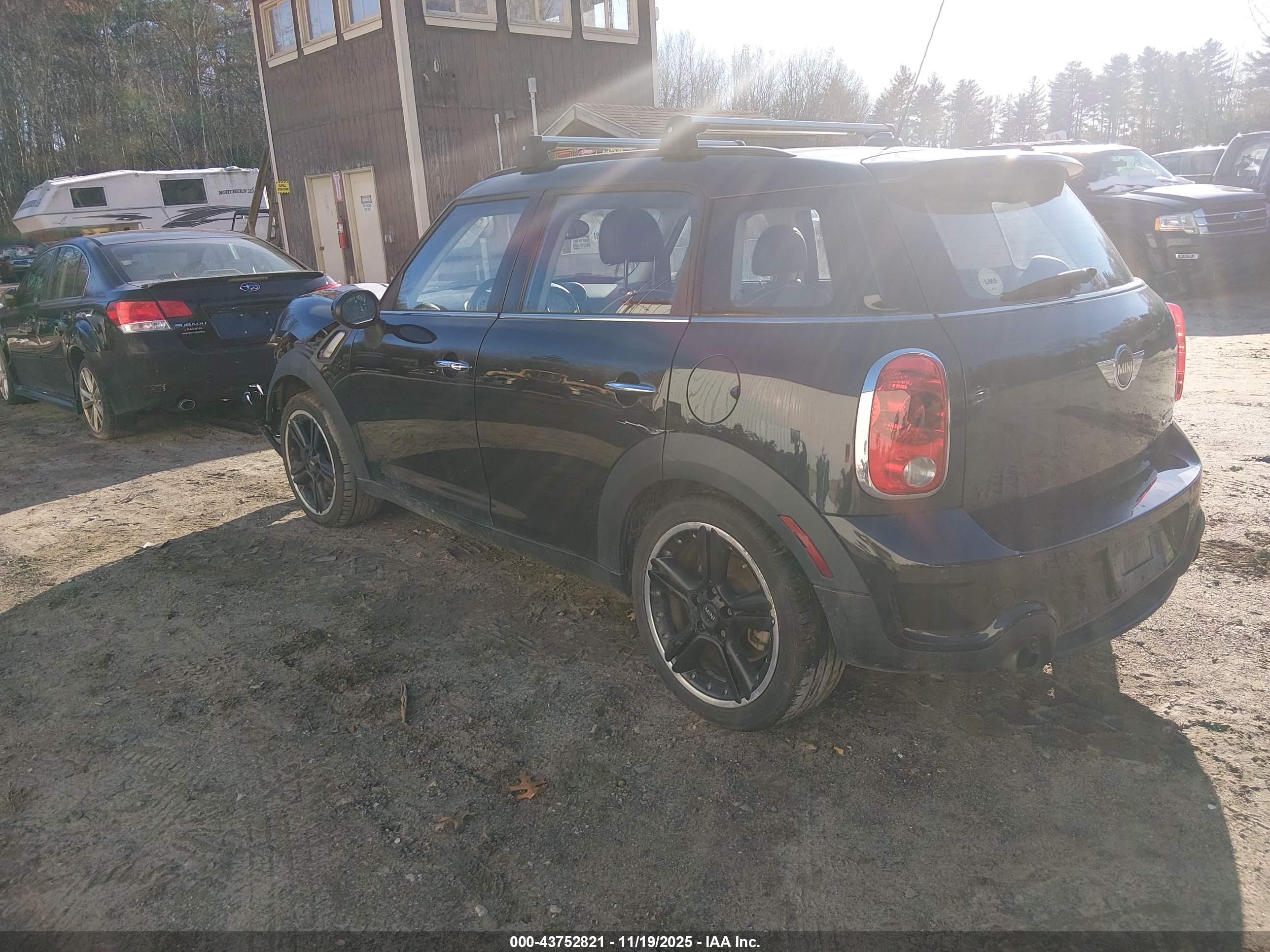 MINI COOPER image 3