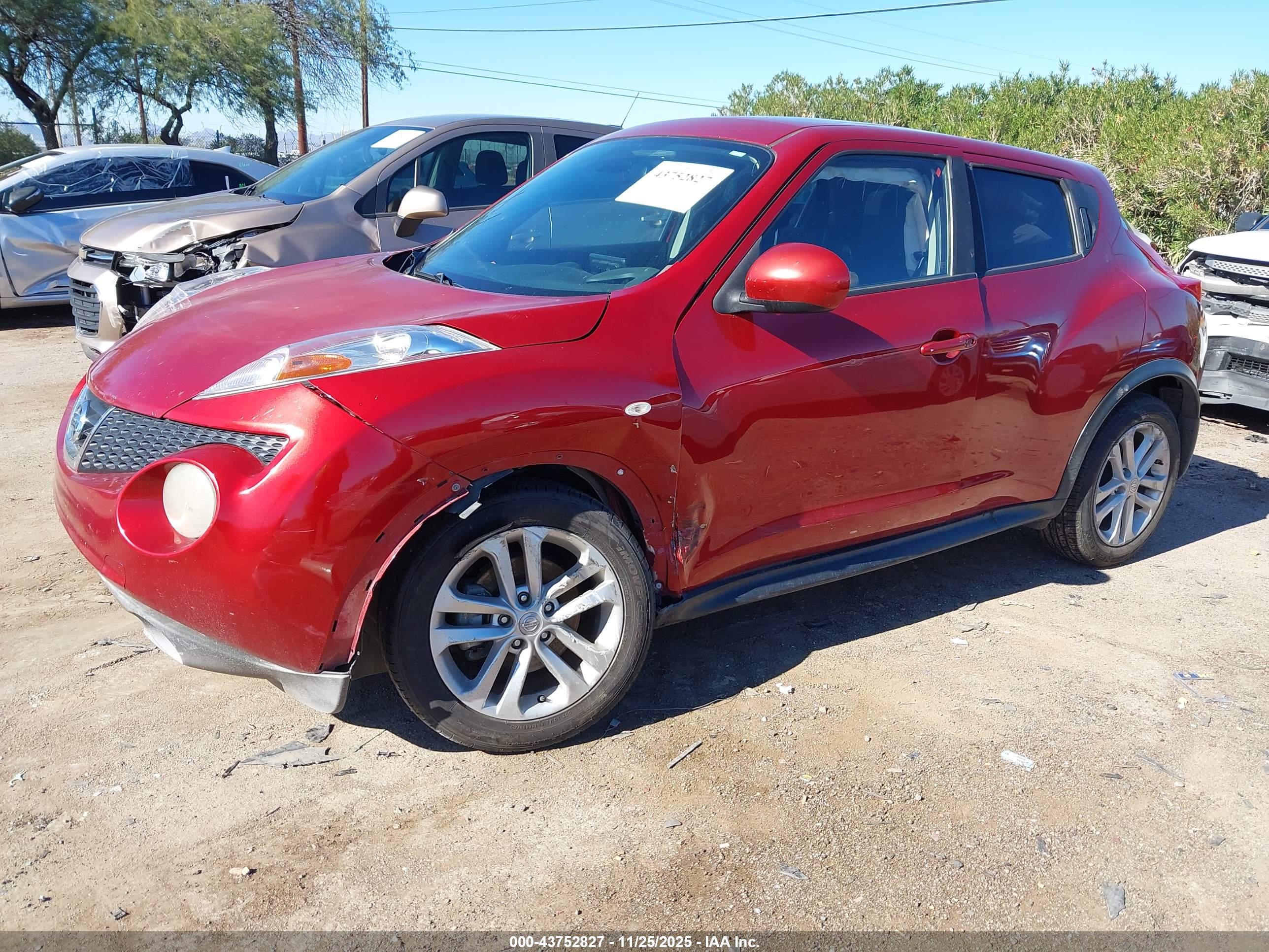 NISSAN JUKE image 2