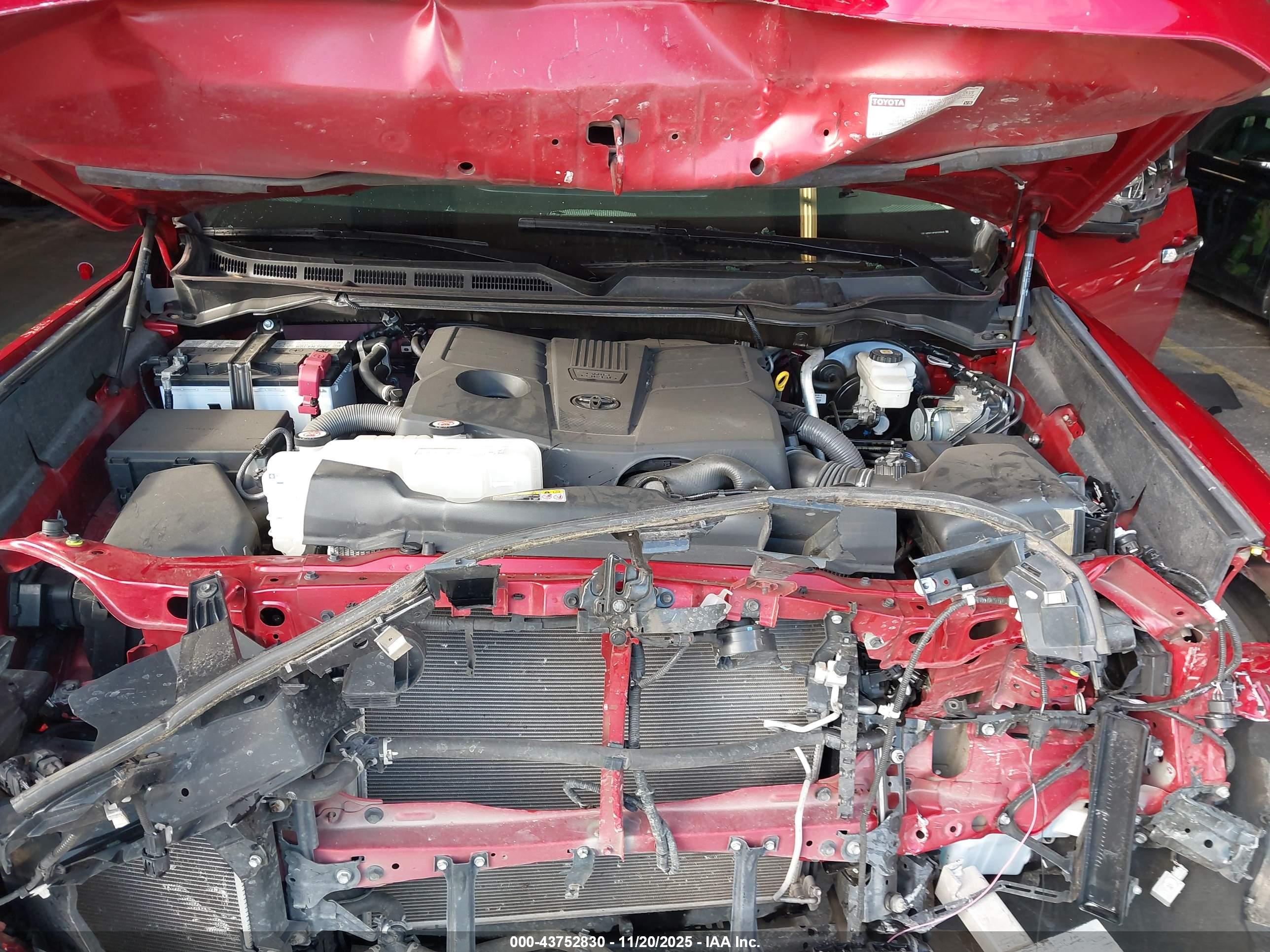 TOYOTA TUNDRA image 10