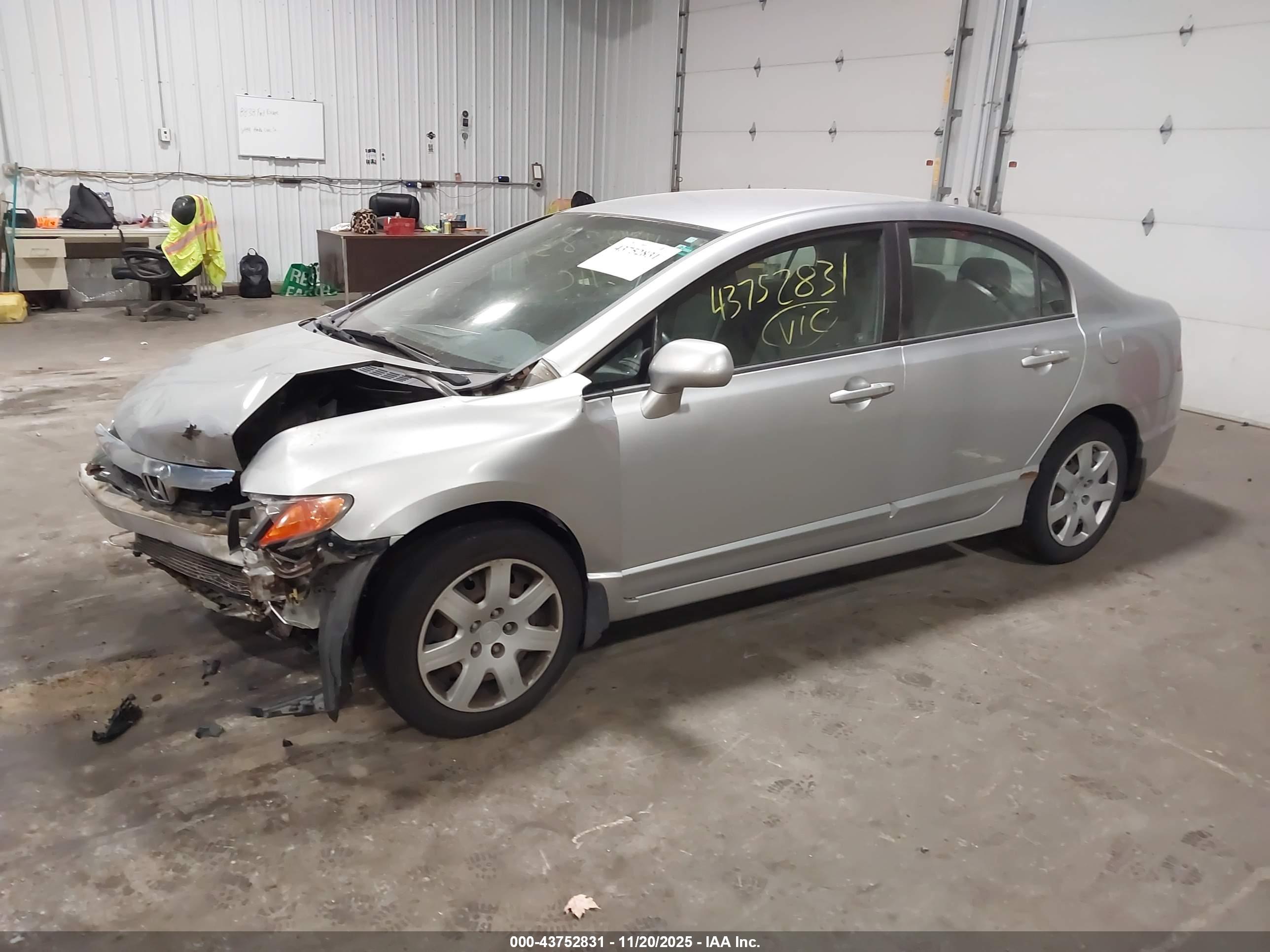 HONDA CIVIC image 2