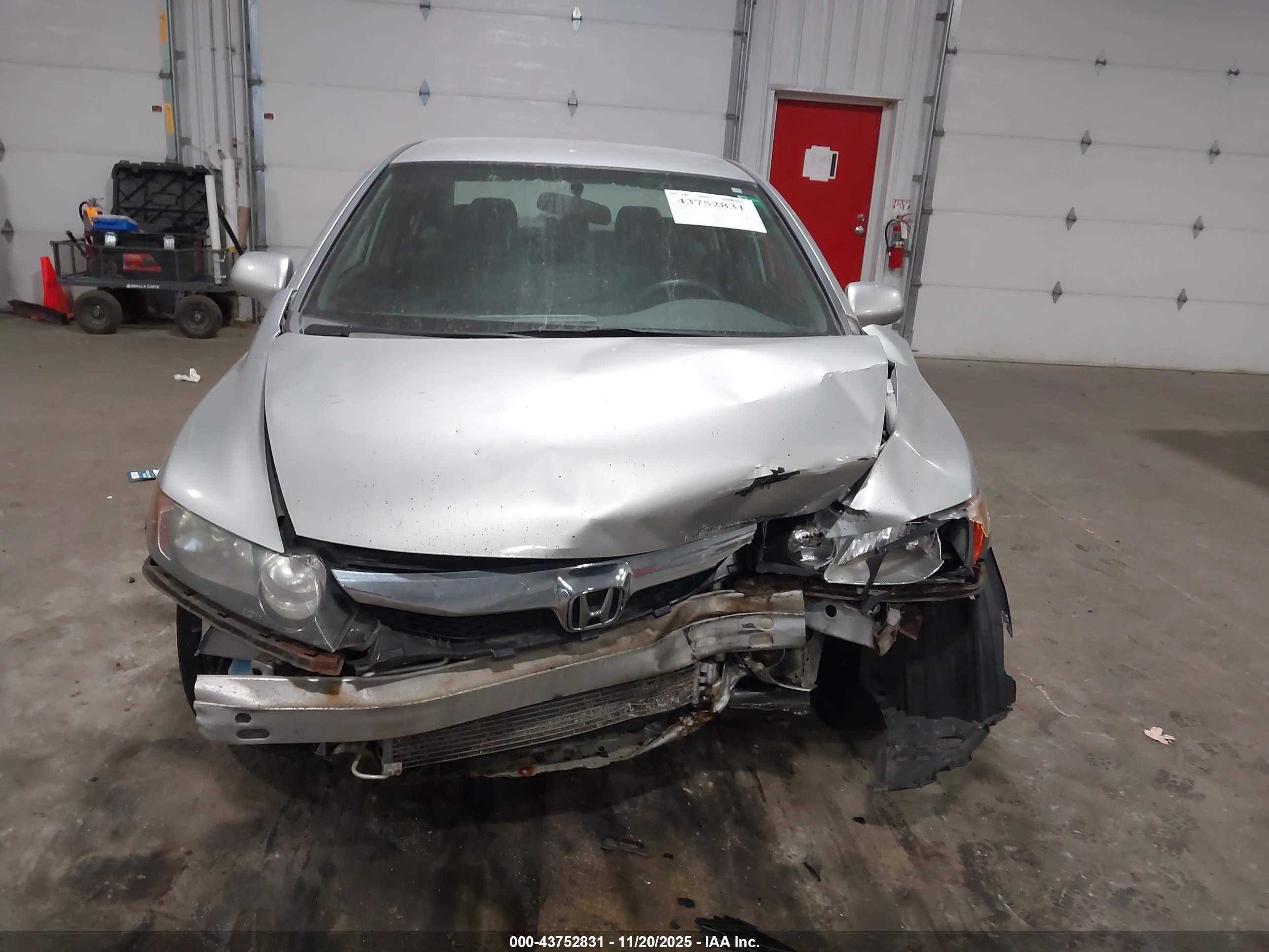 HONDA CIVIC image 6