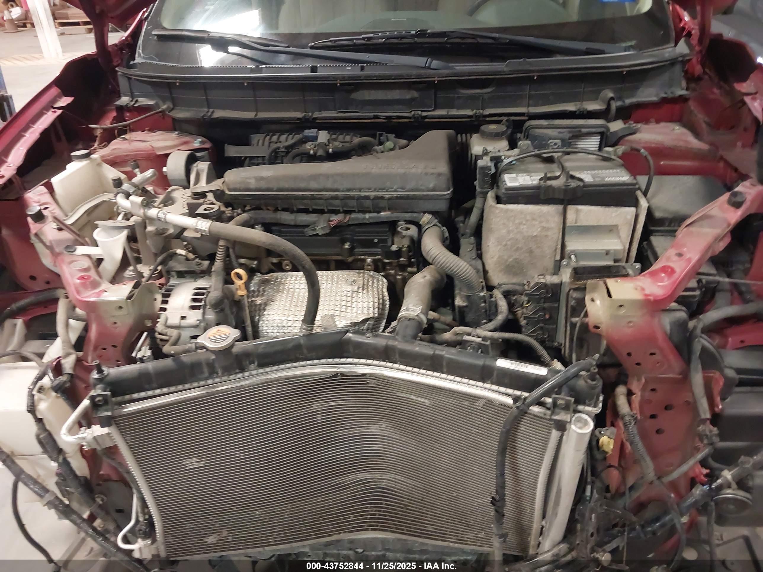 NISSAN ROGUE image 10