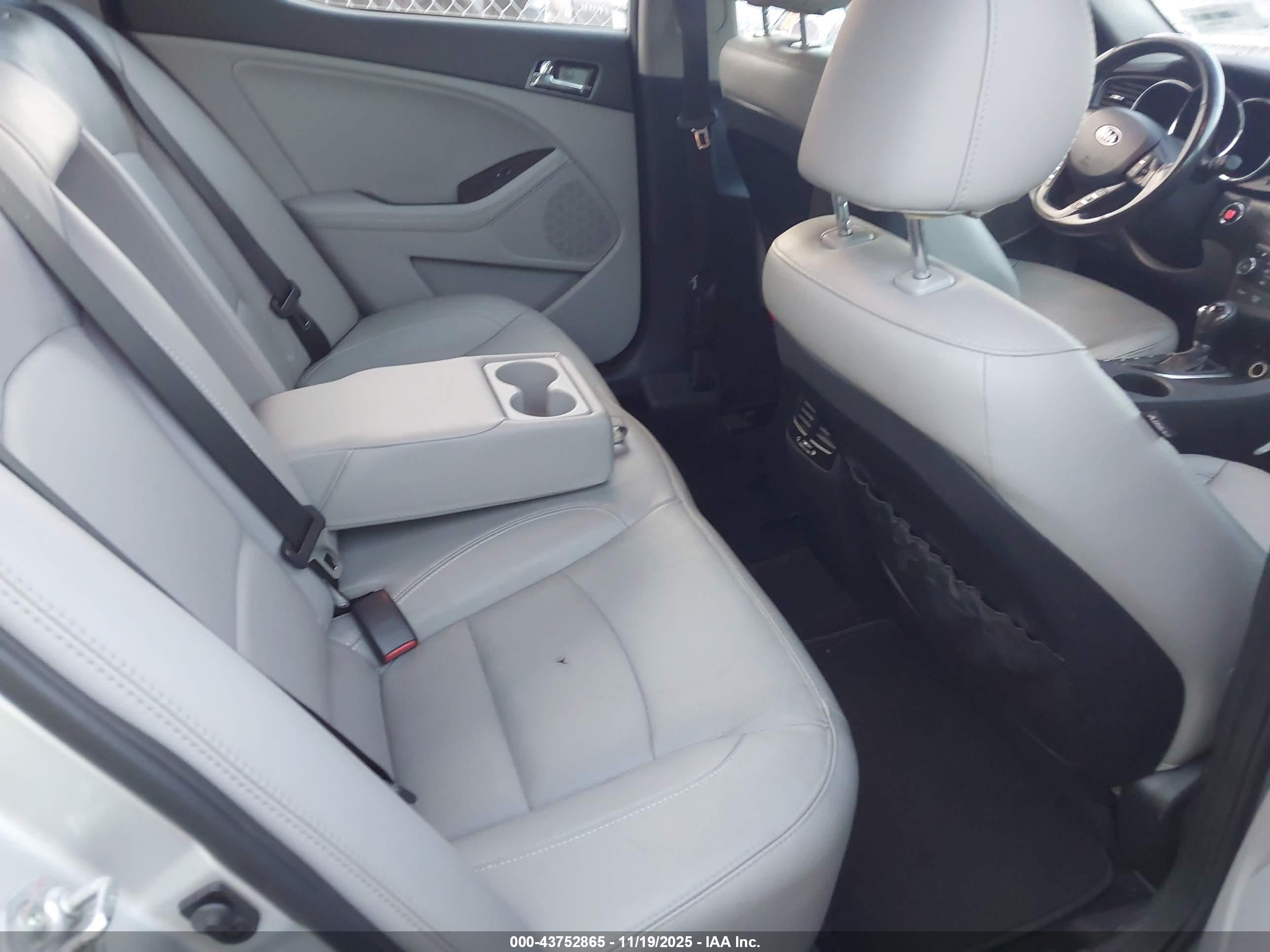 KIA OPTIMA image 8