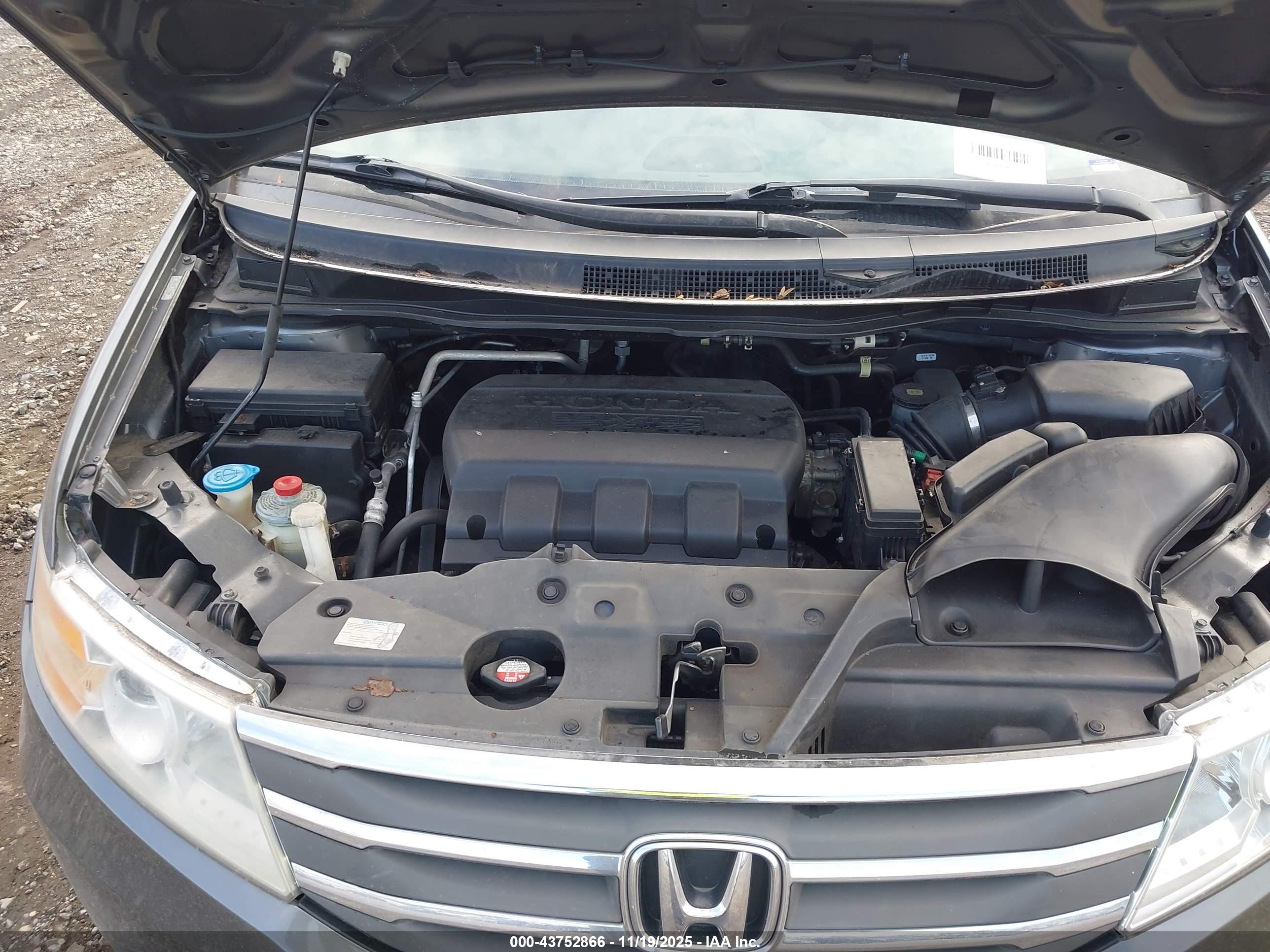HONDA ODYSSEY image 10