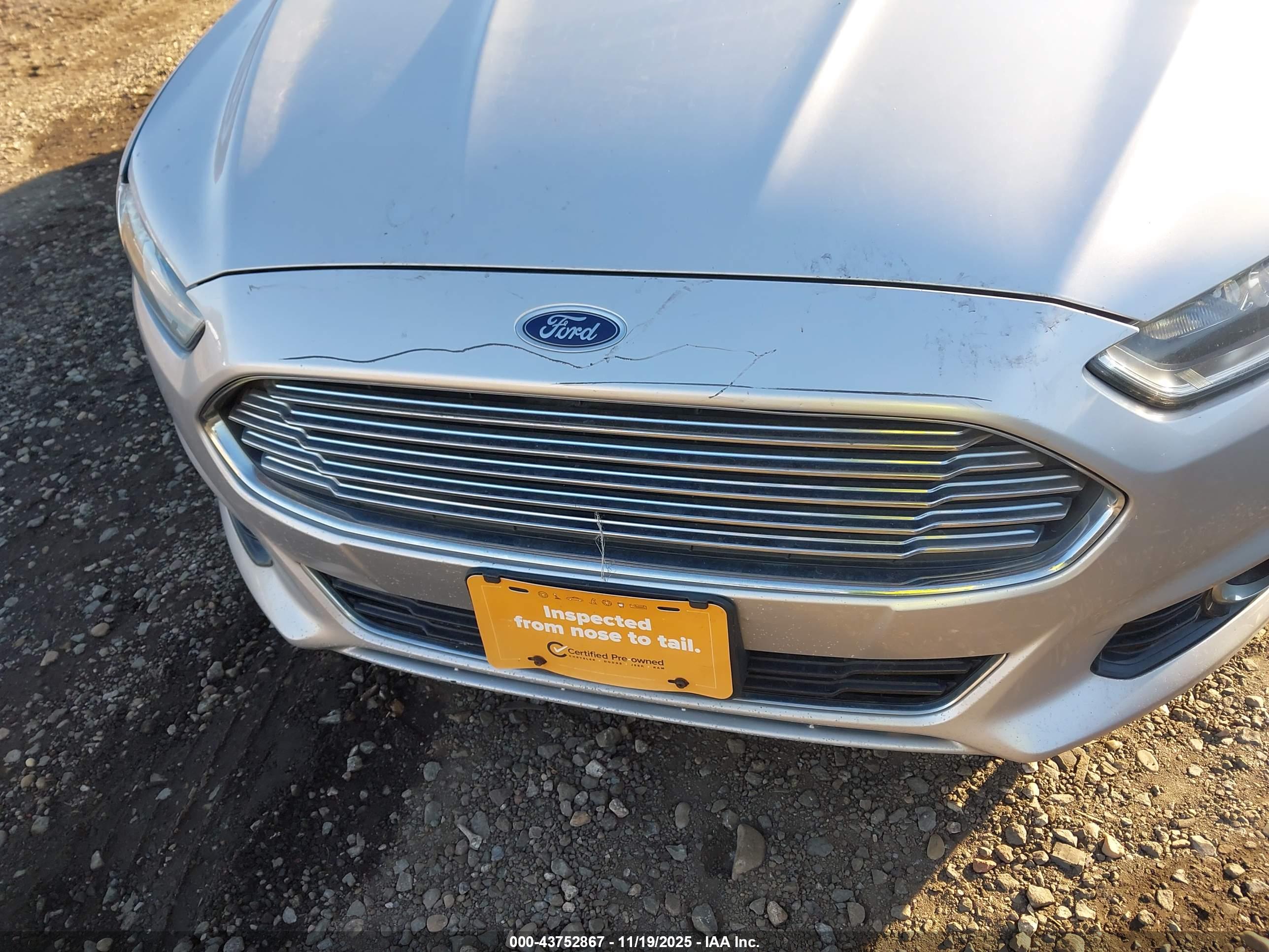 FORD FUSION image 6