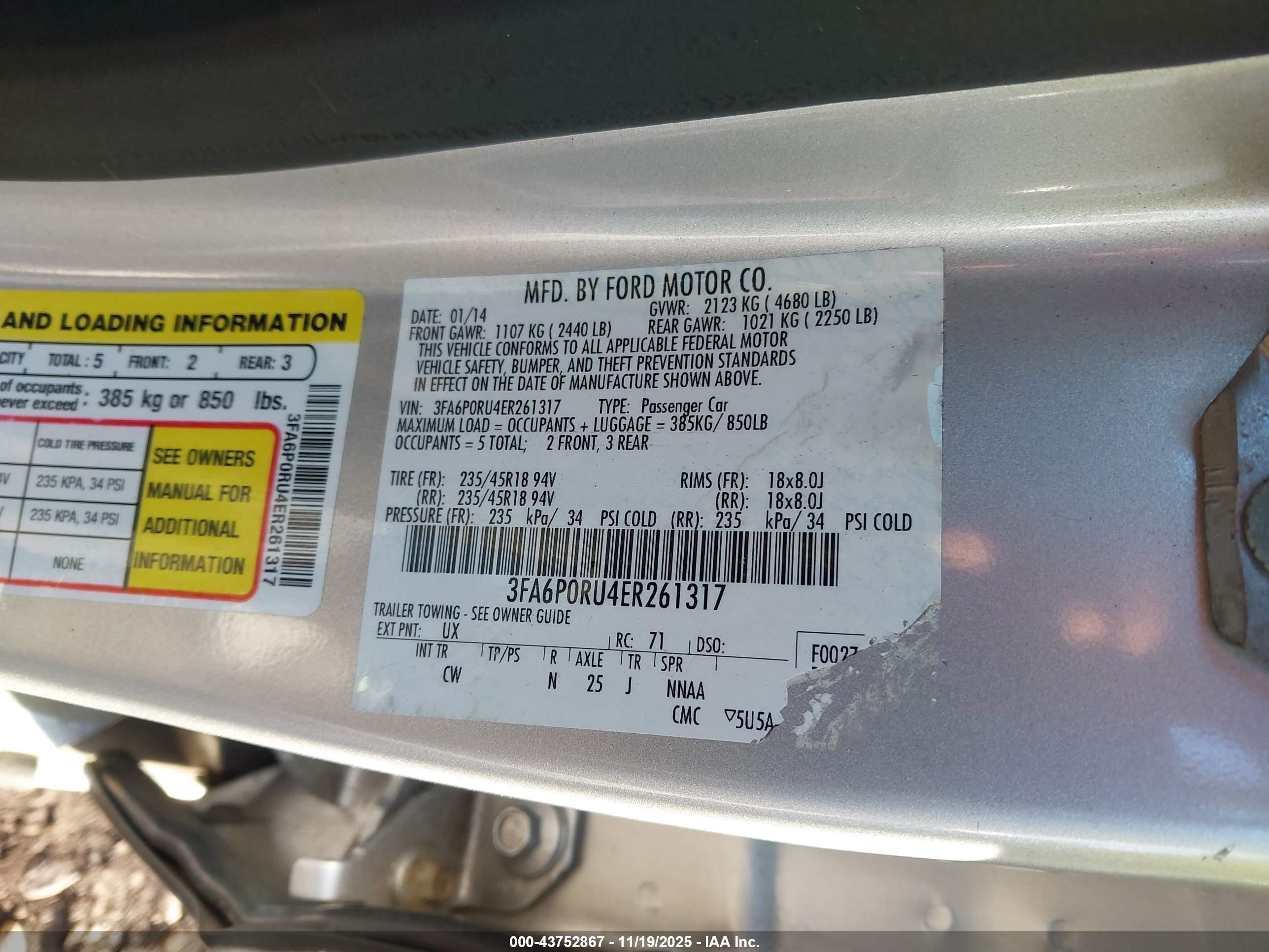 FORD FUSION image 9
