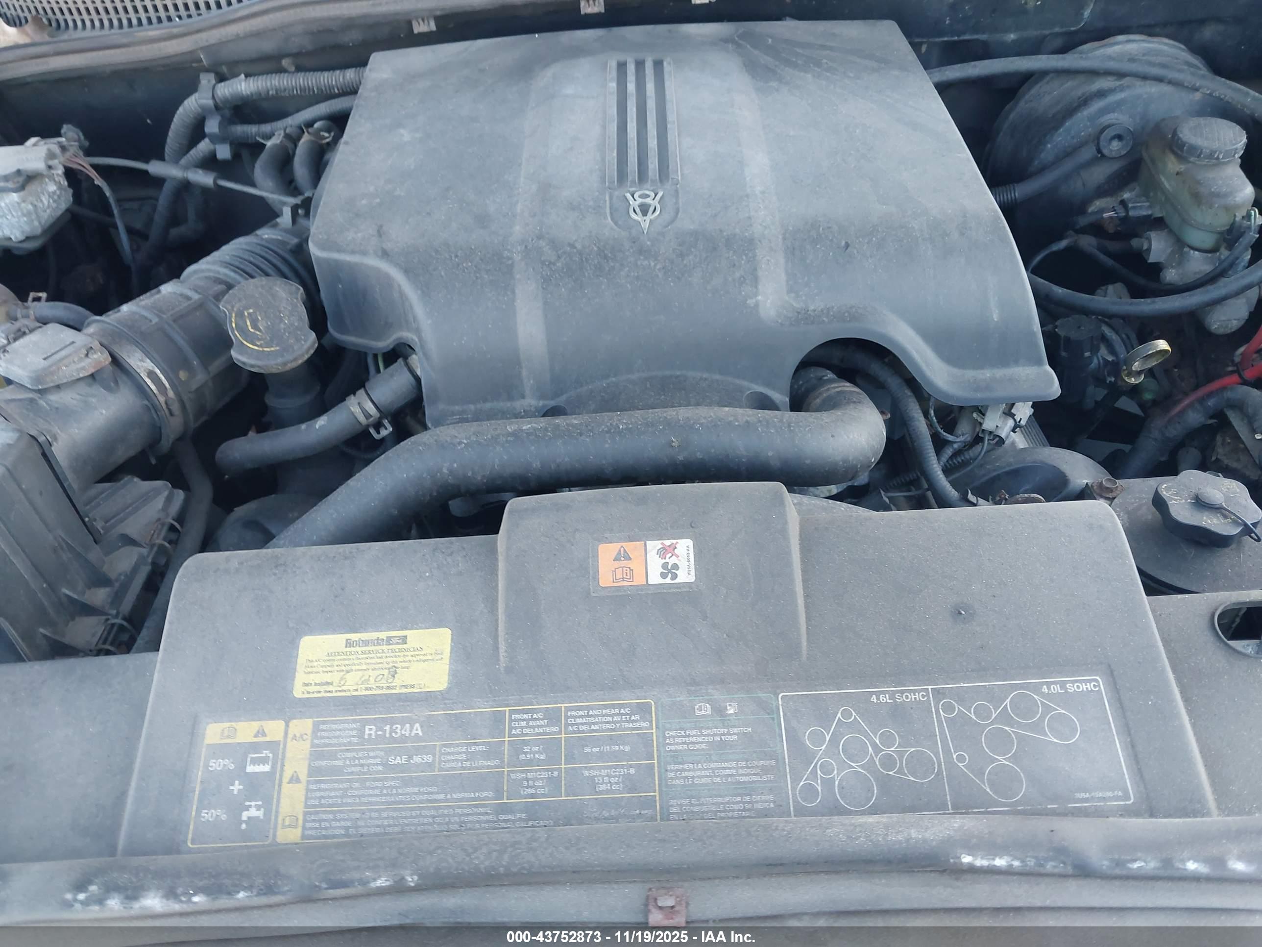 FORD EXPLORER image 10