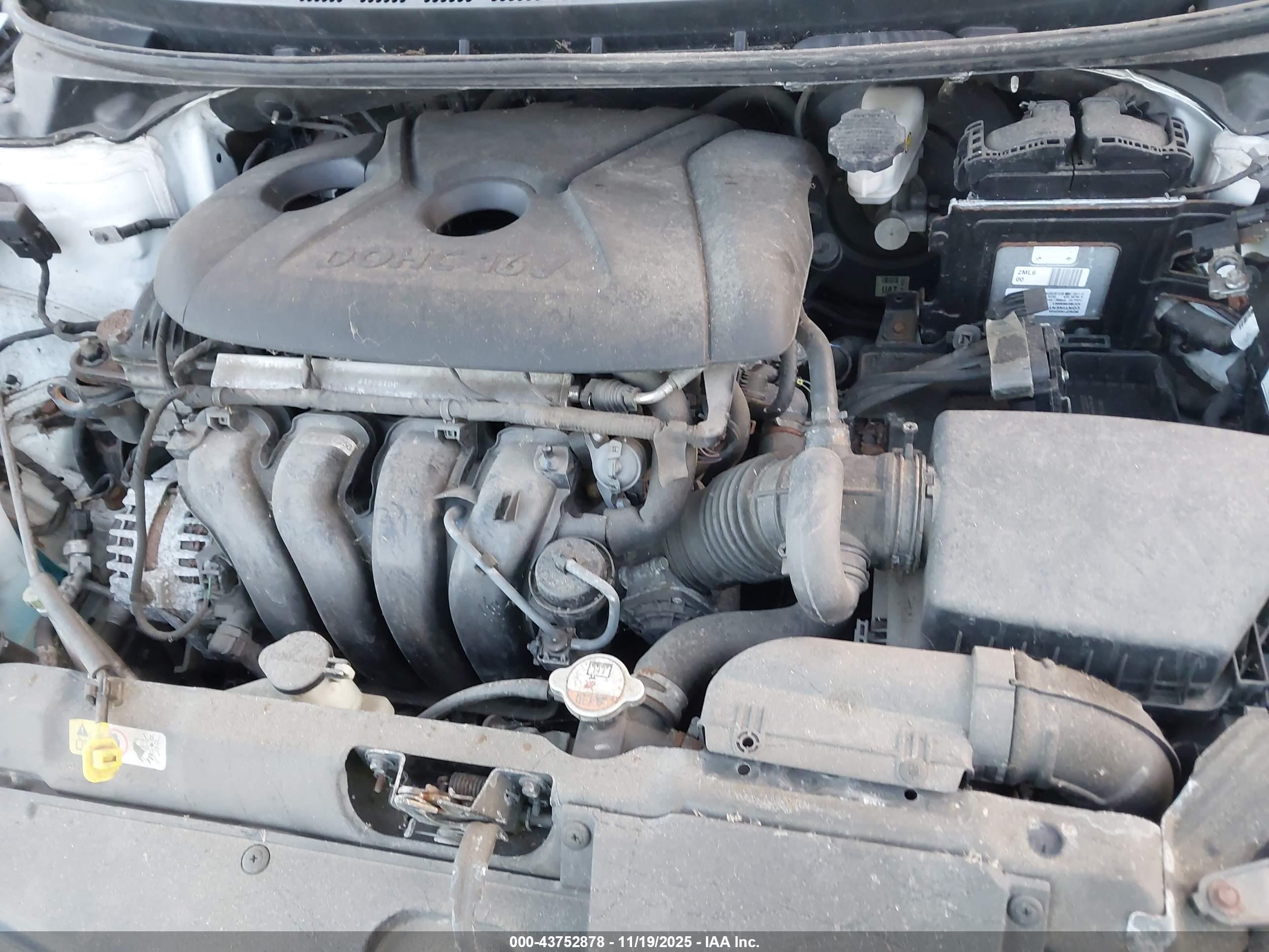 HYUNDAI ELANTRA image 10