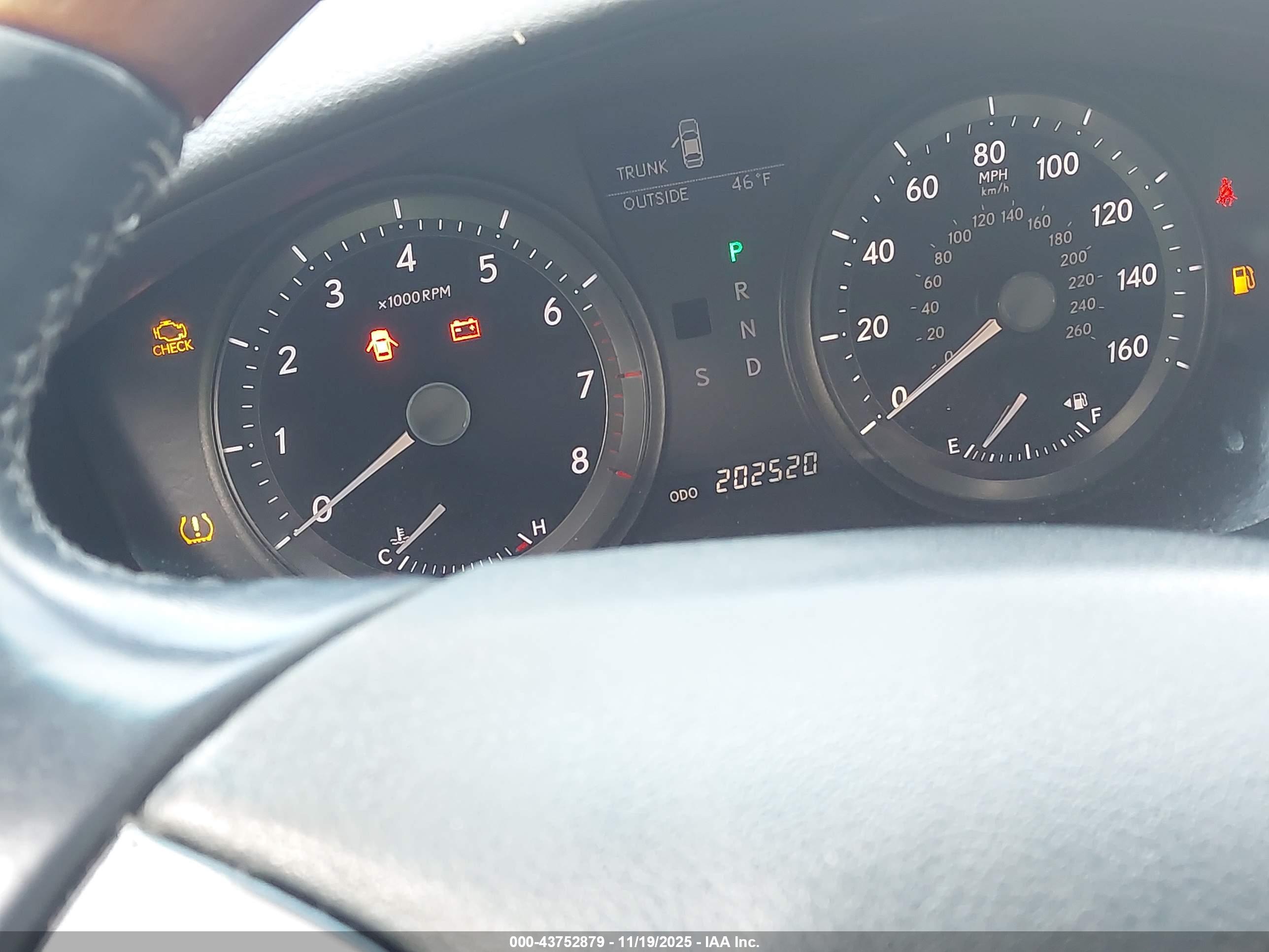 LEXUS ES image 7
