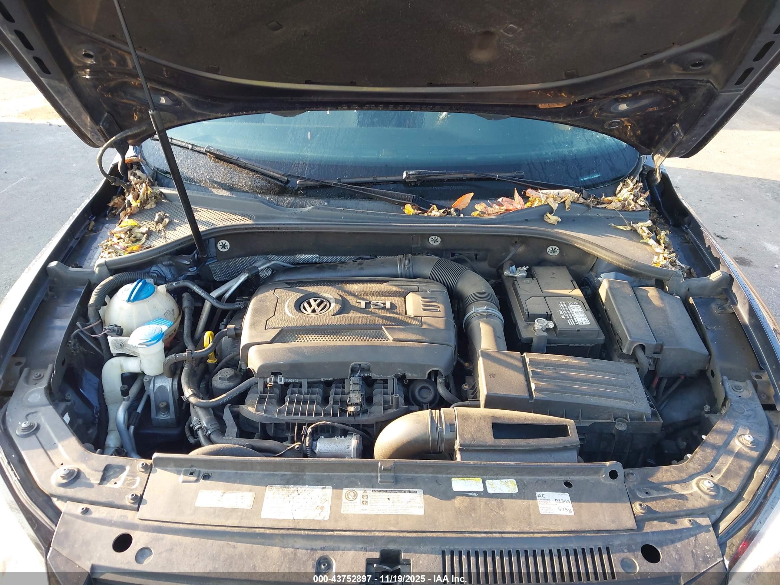 VOLKSWAGEN PASSAT image 10