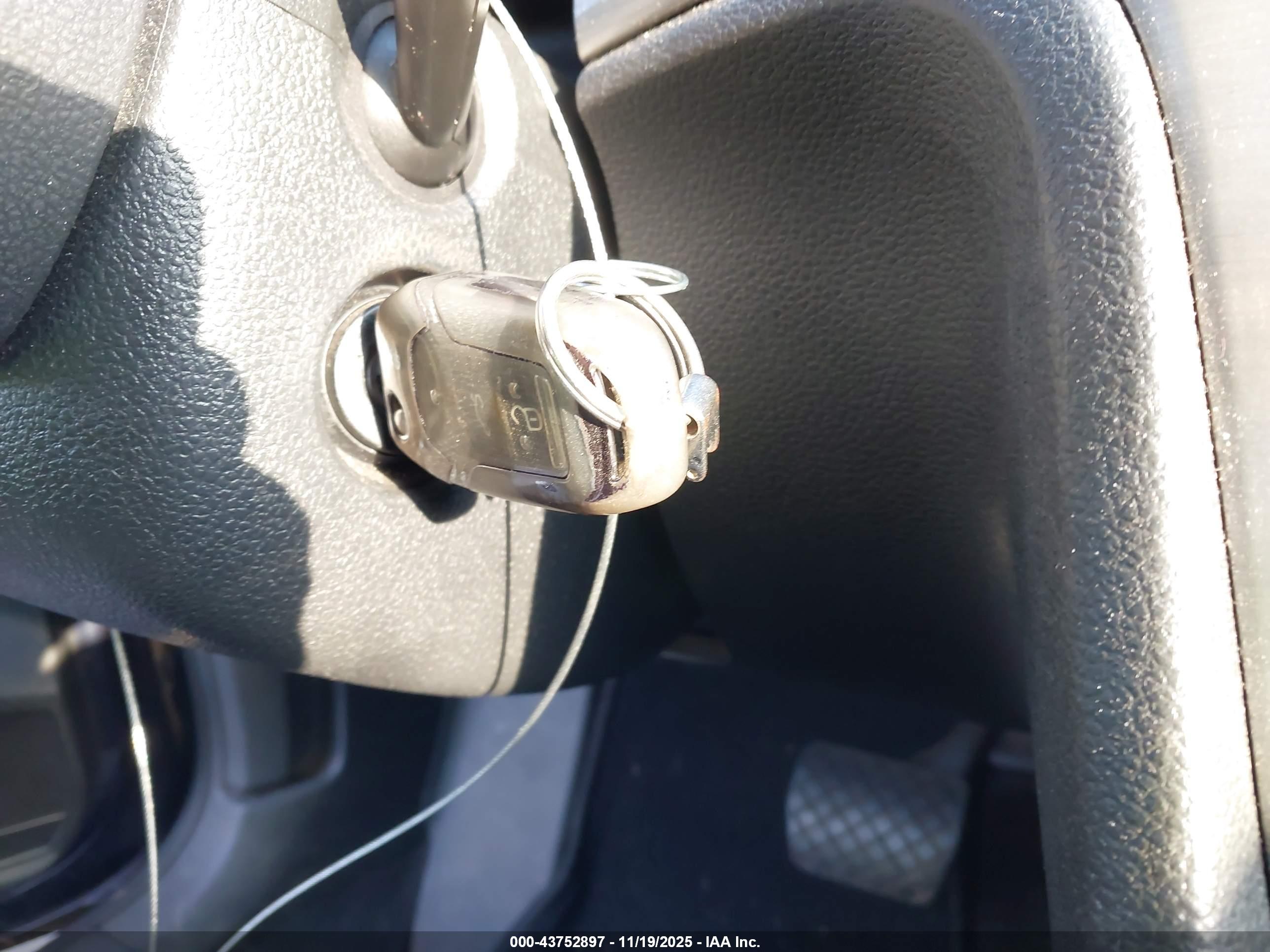 VOLKSWAGEN PASSAT image 11
