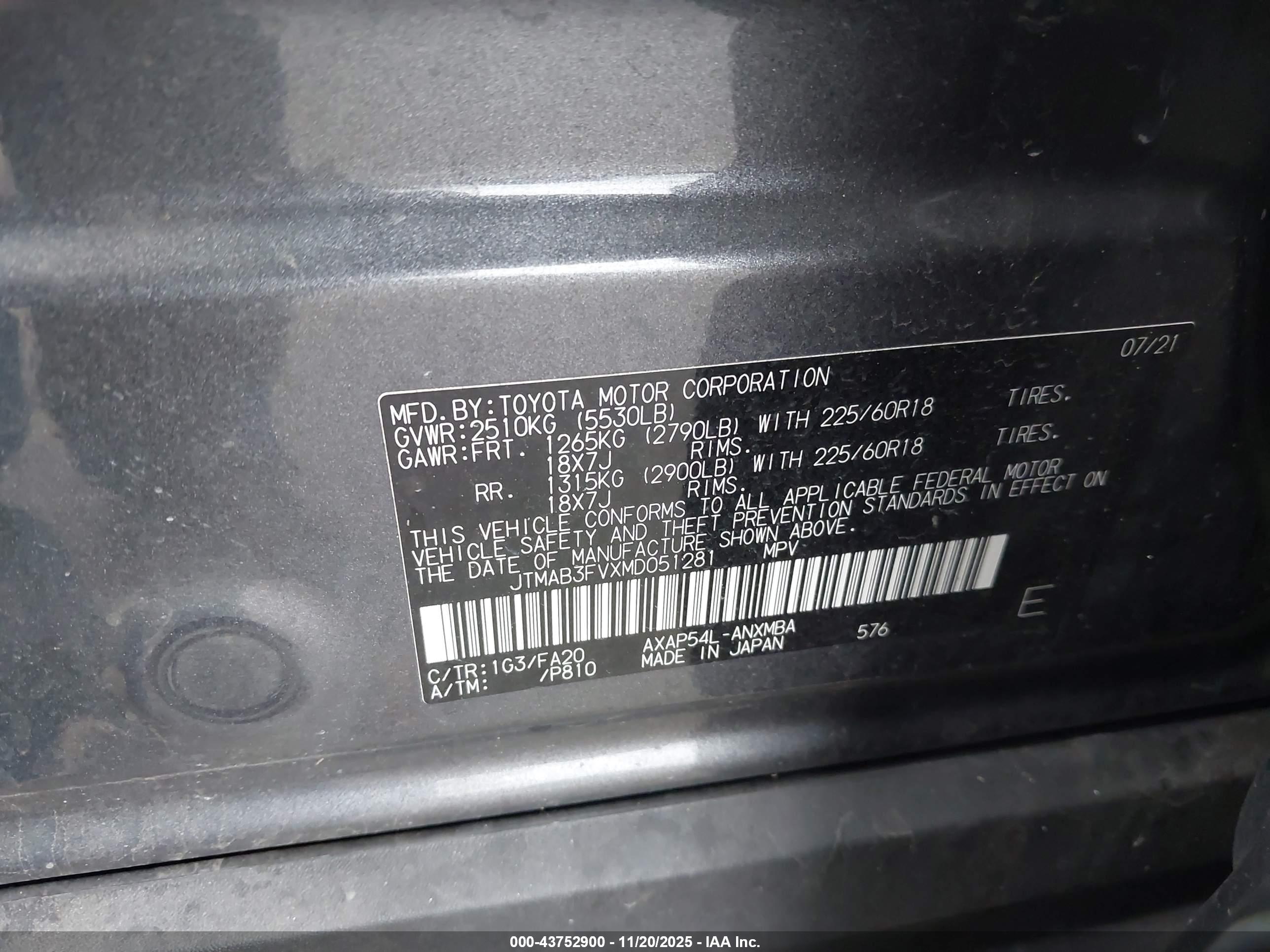 TOYOTA RAV4 image 9