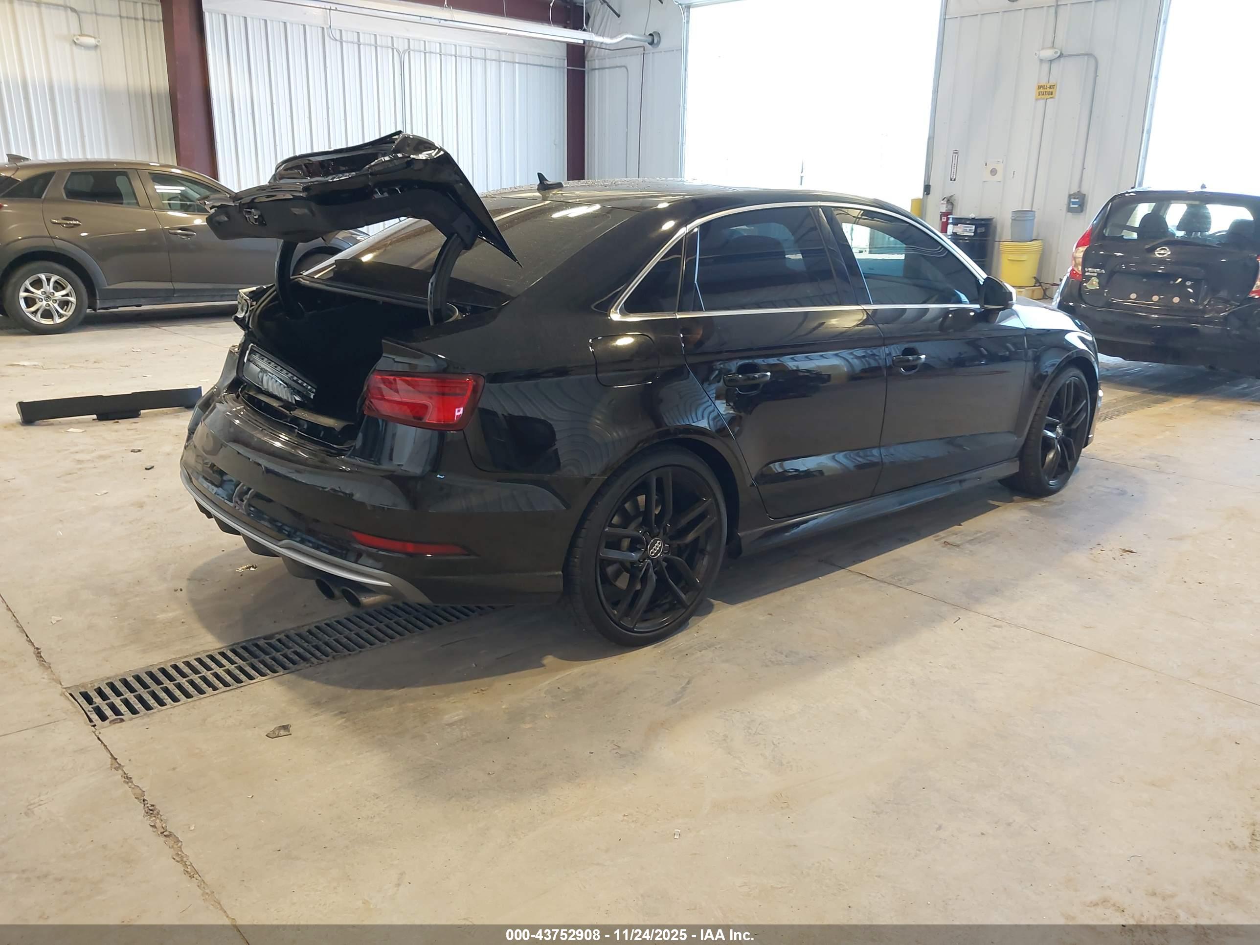 AUDI S3 image 4