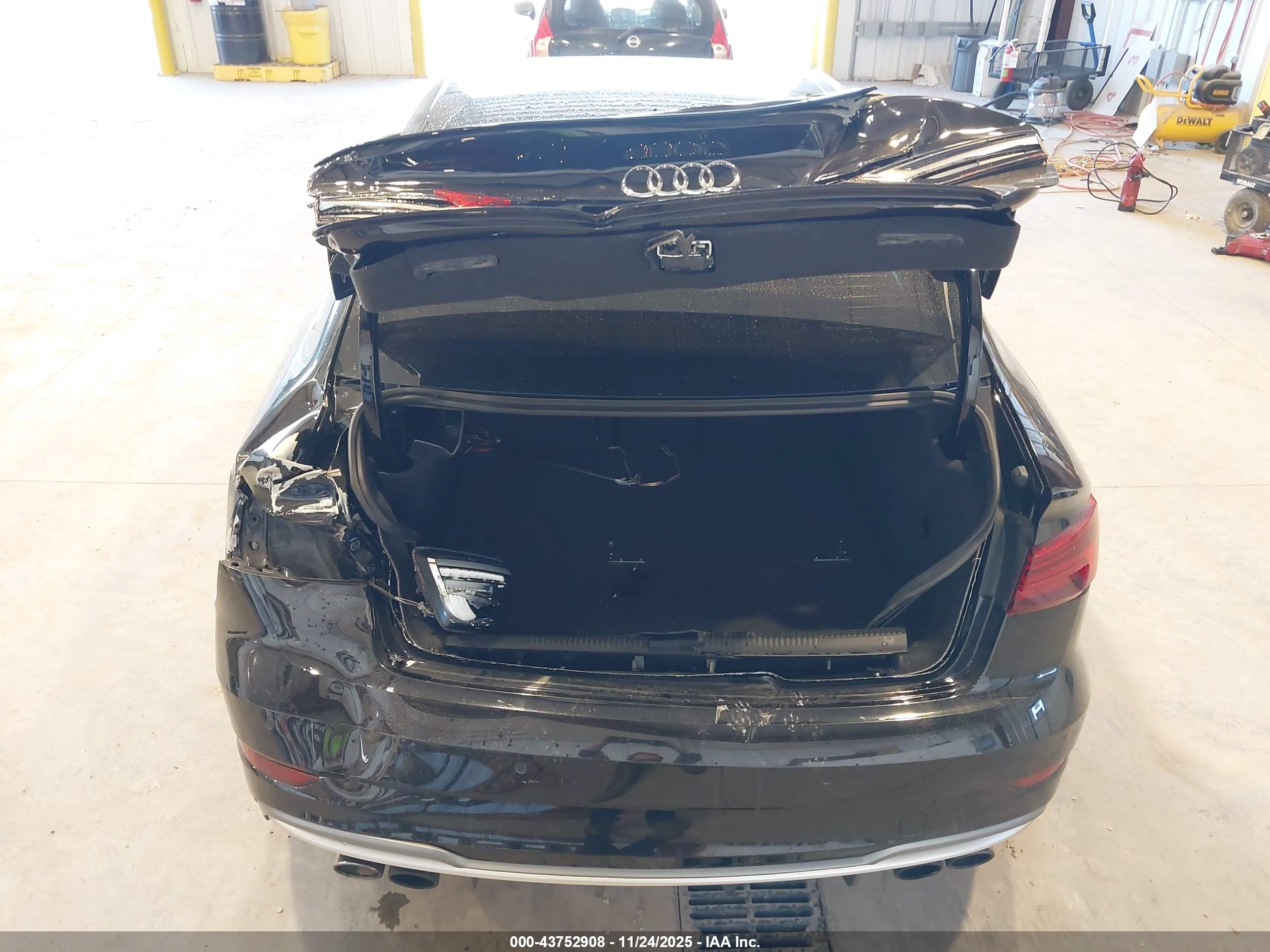 AUDI S3 image 6