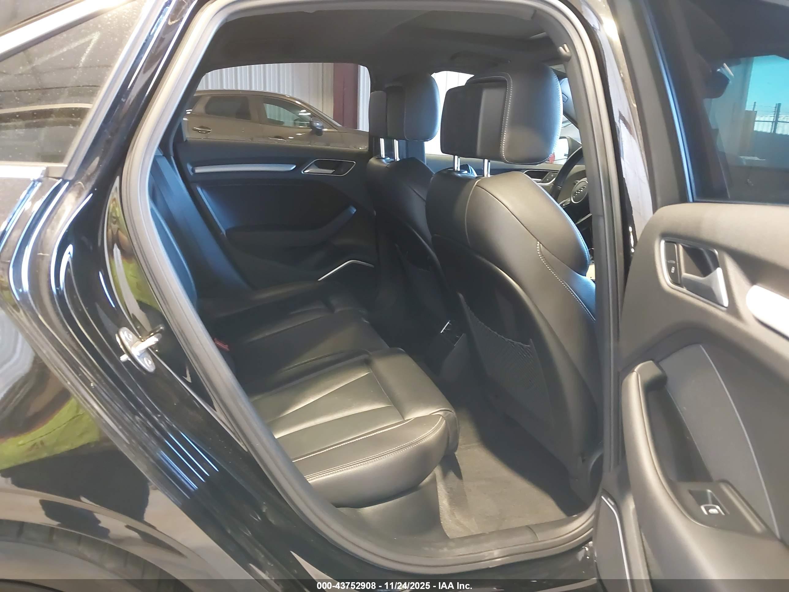 AUDI S3 image 8