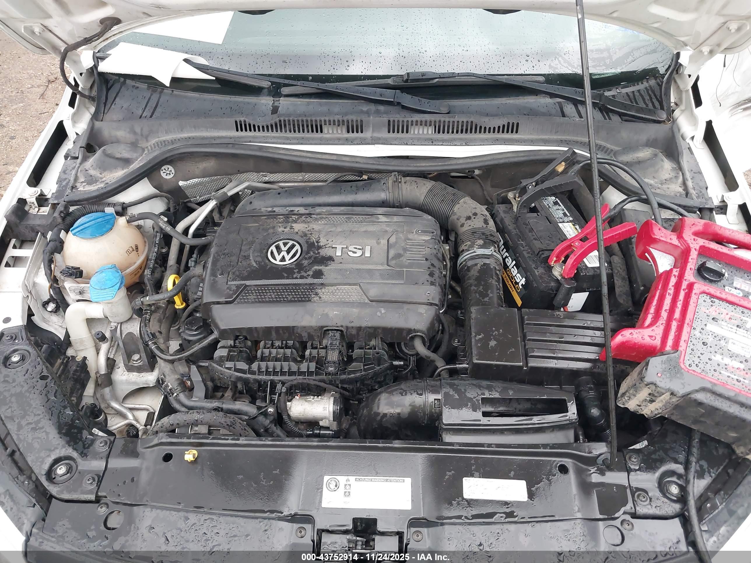 VOLKSWAGEN JETTA image 10