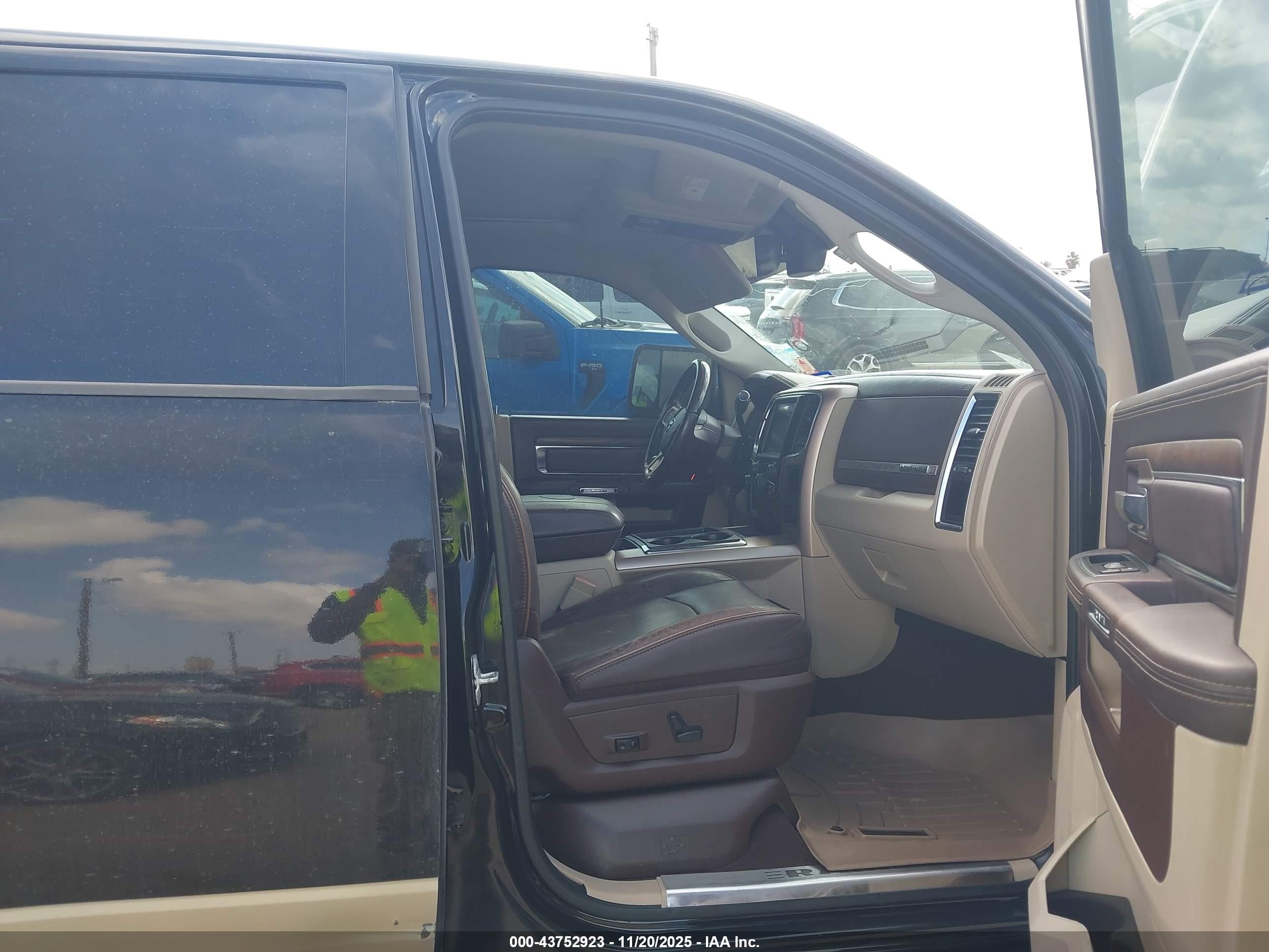 RAM 2500 image 5