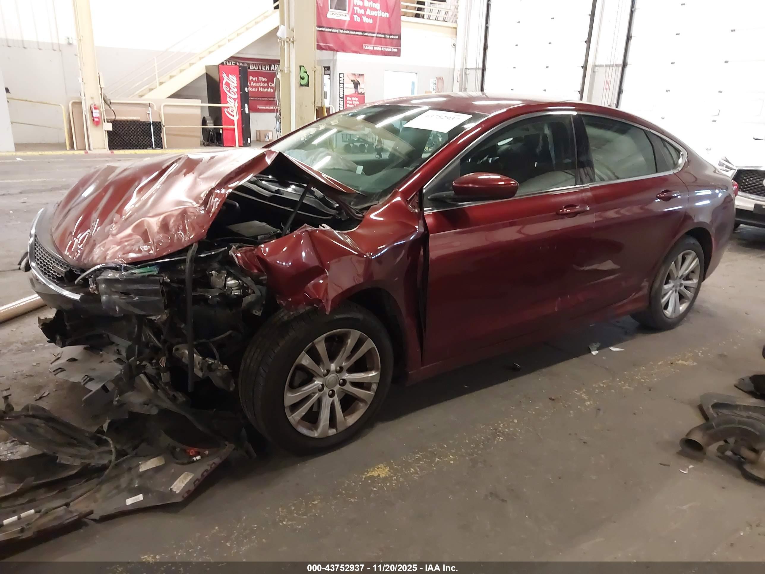 CHRYSLER 200 image 2