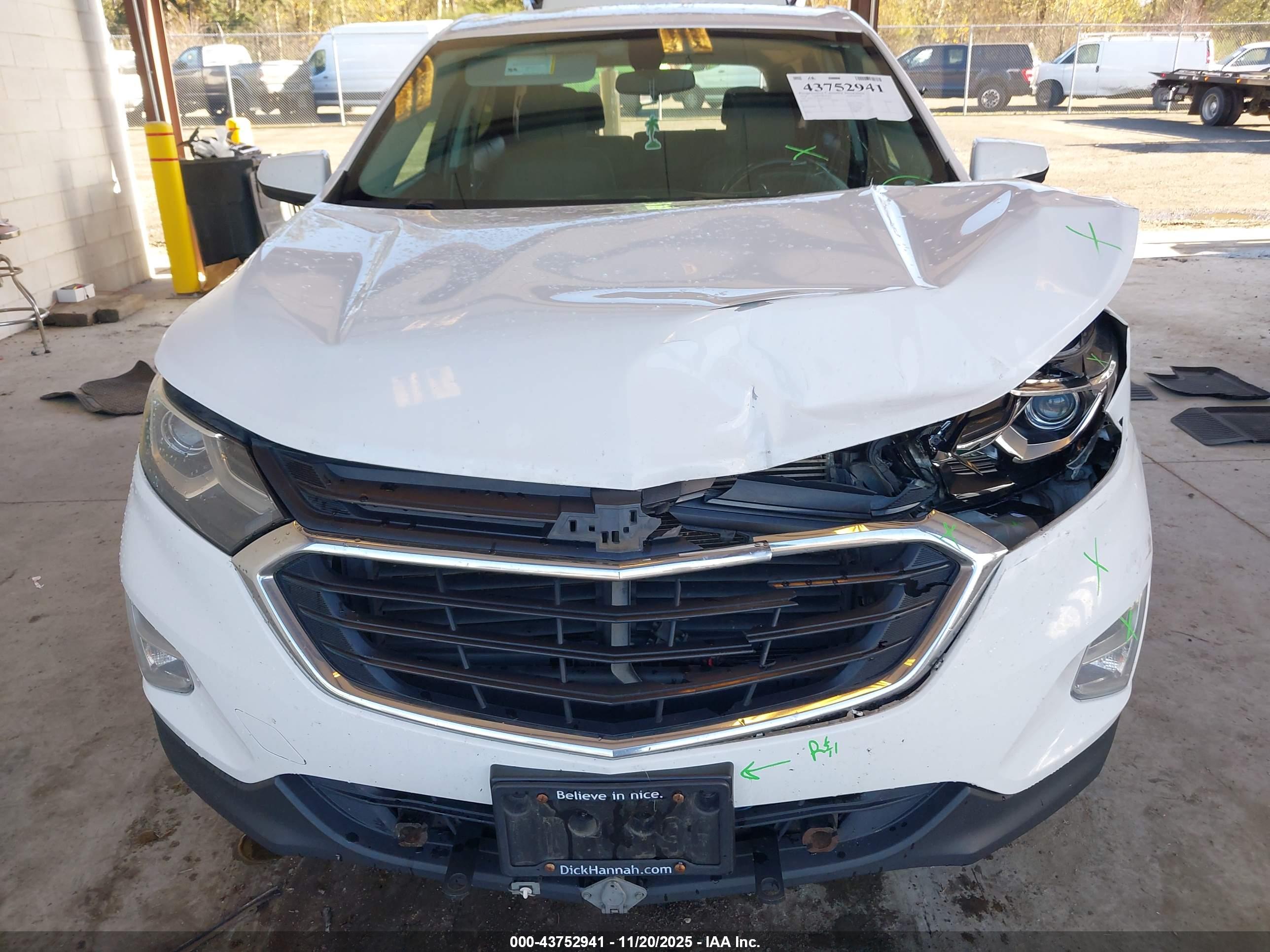 CHEVROLET EQUINOX image 6