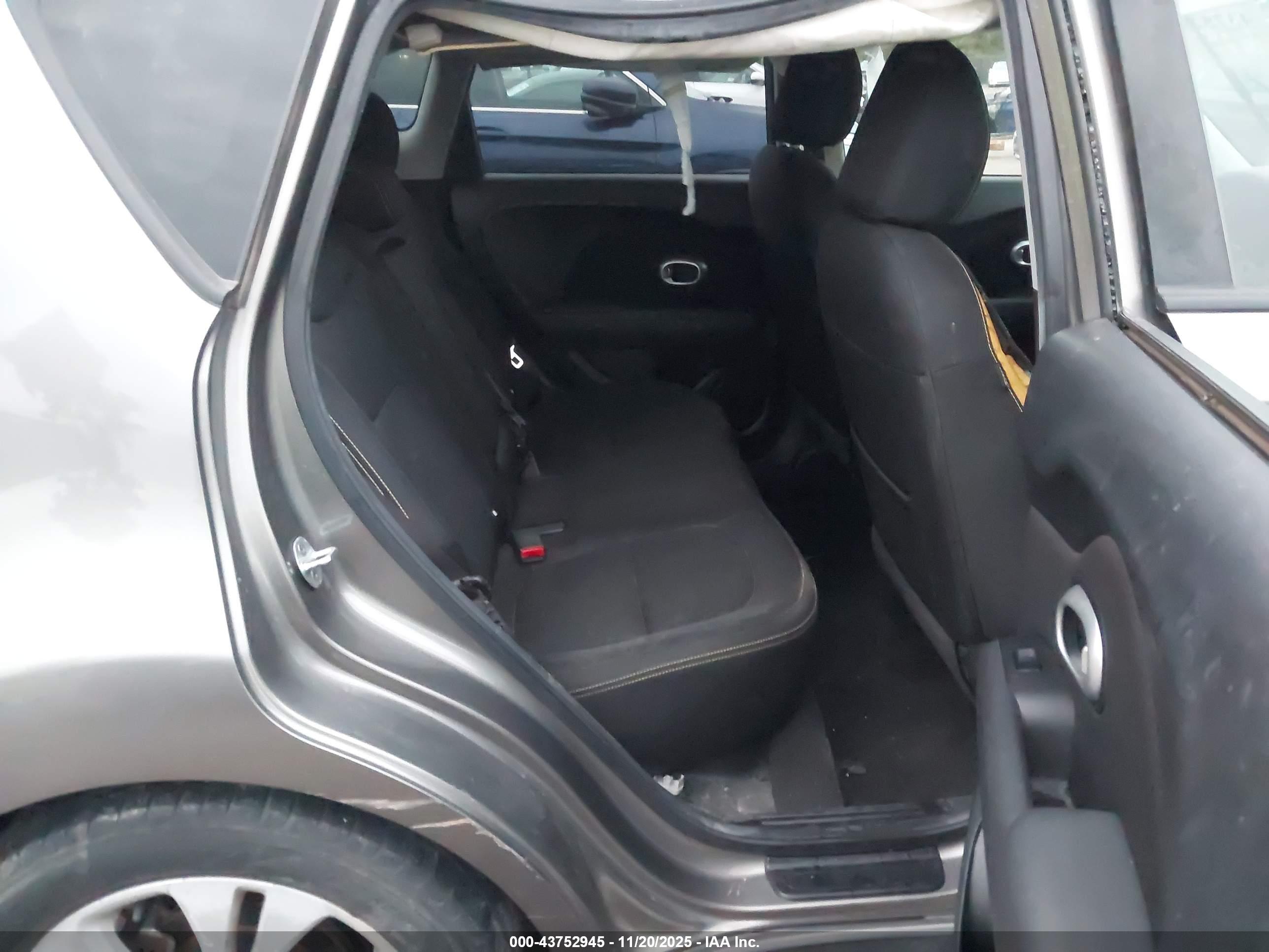 KIA SOUL image 8