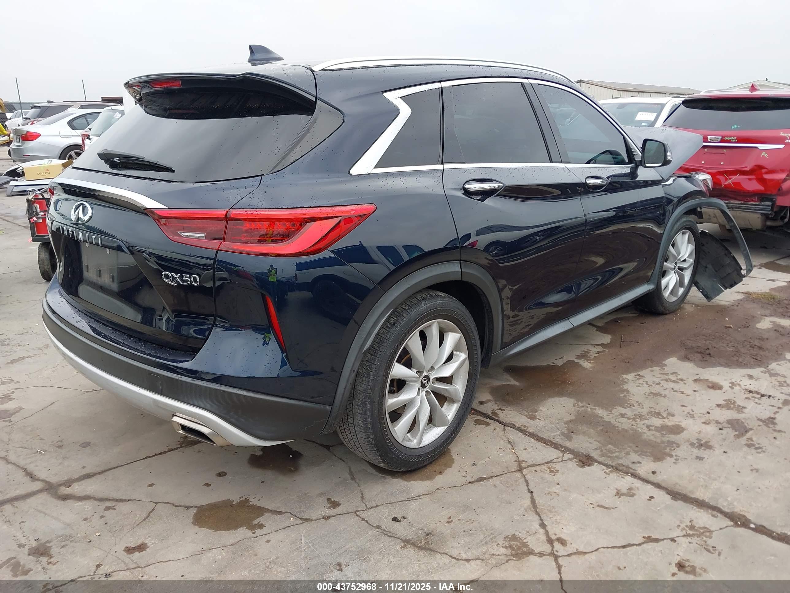 INFINITI QX50 image 4