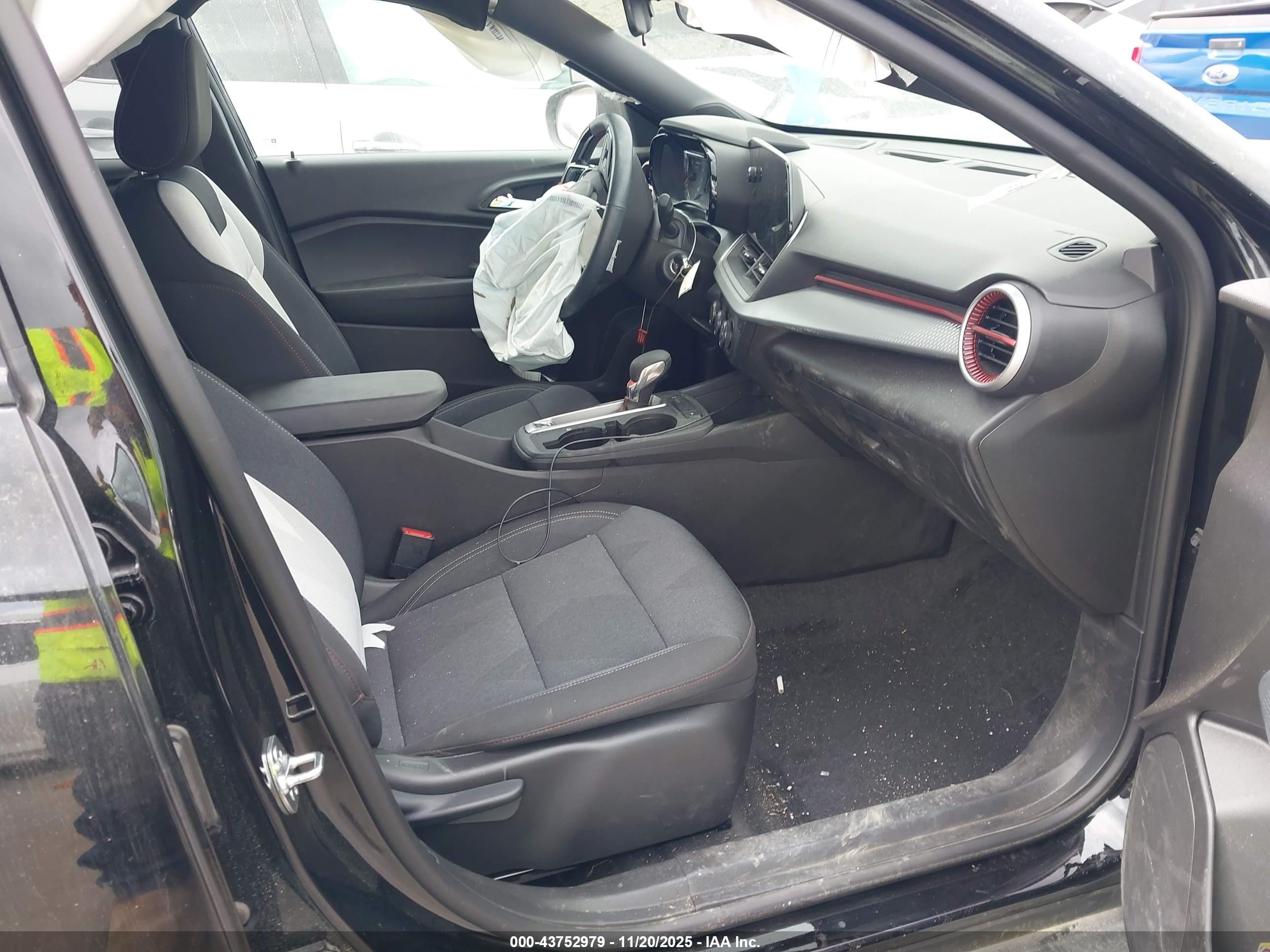CHEVROLET TRAX image 5