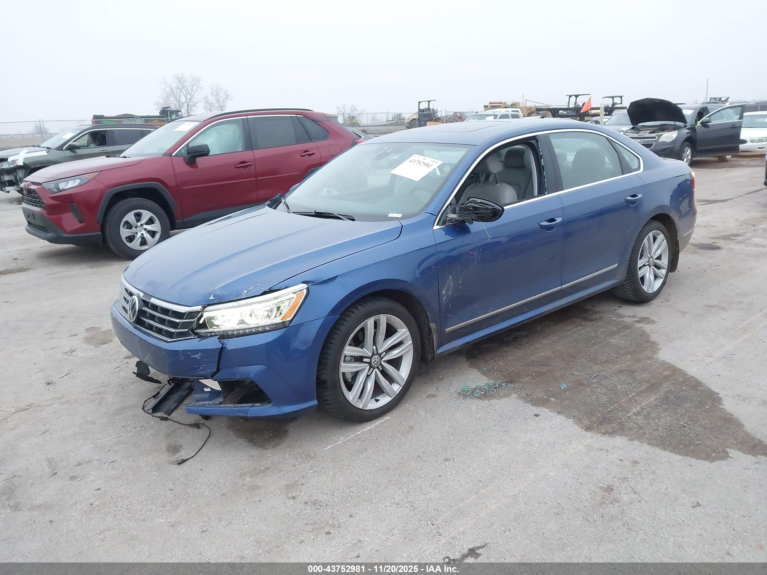 VOLKSWAGEN PASSAT image 2