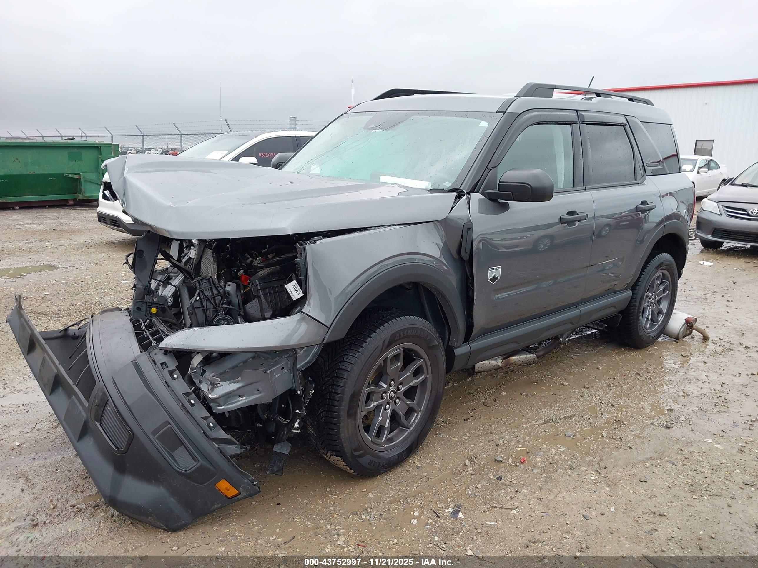 FORD BRONCO image 2
