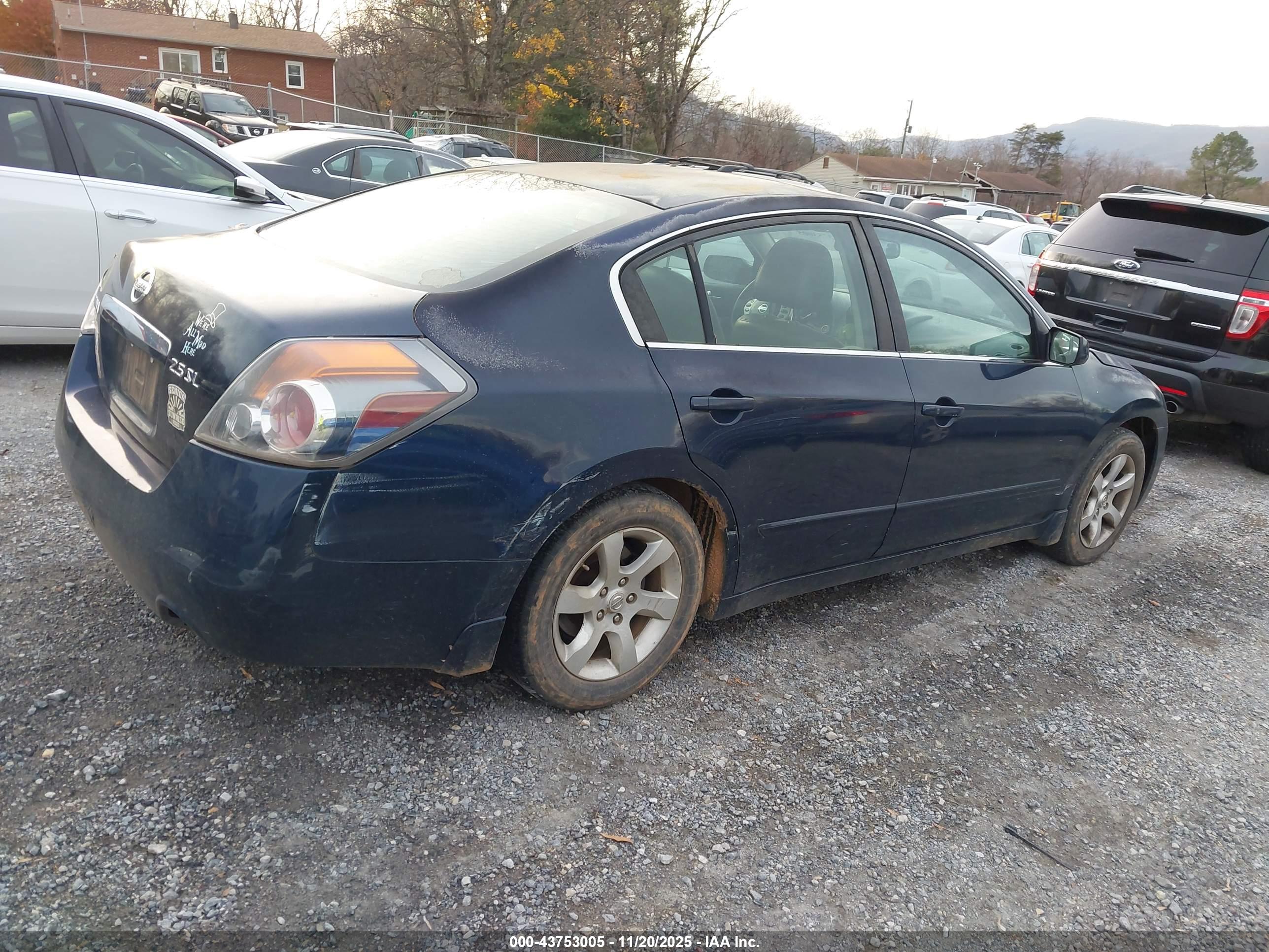 NISSAN ALTIMA image 4