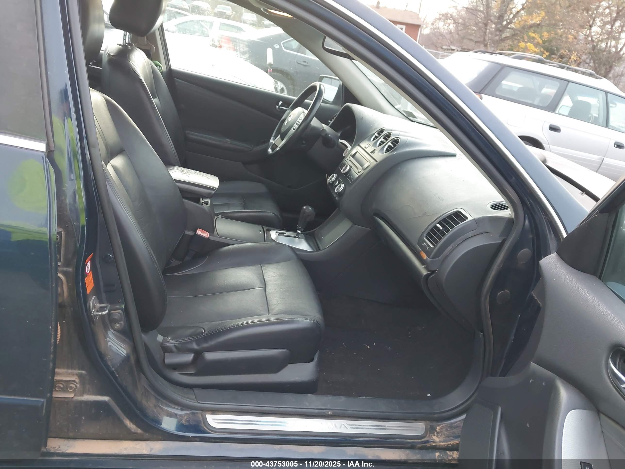 NISSAN ALTIMA image 5