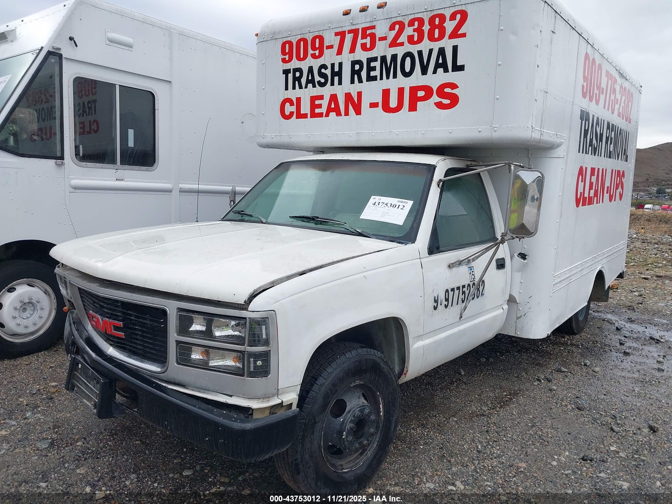 GMC SIERRA image 2