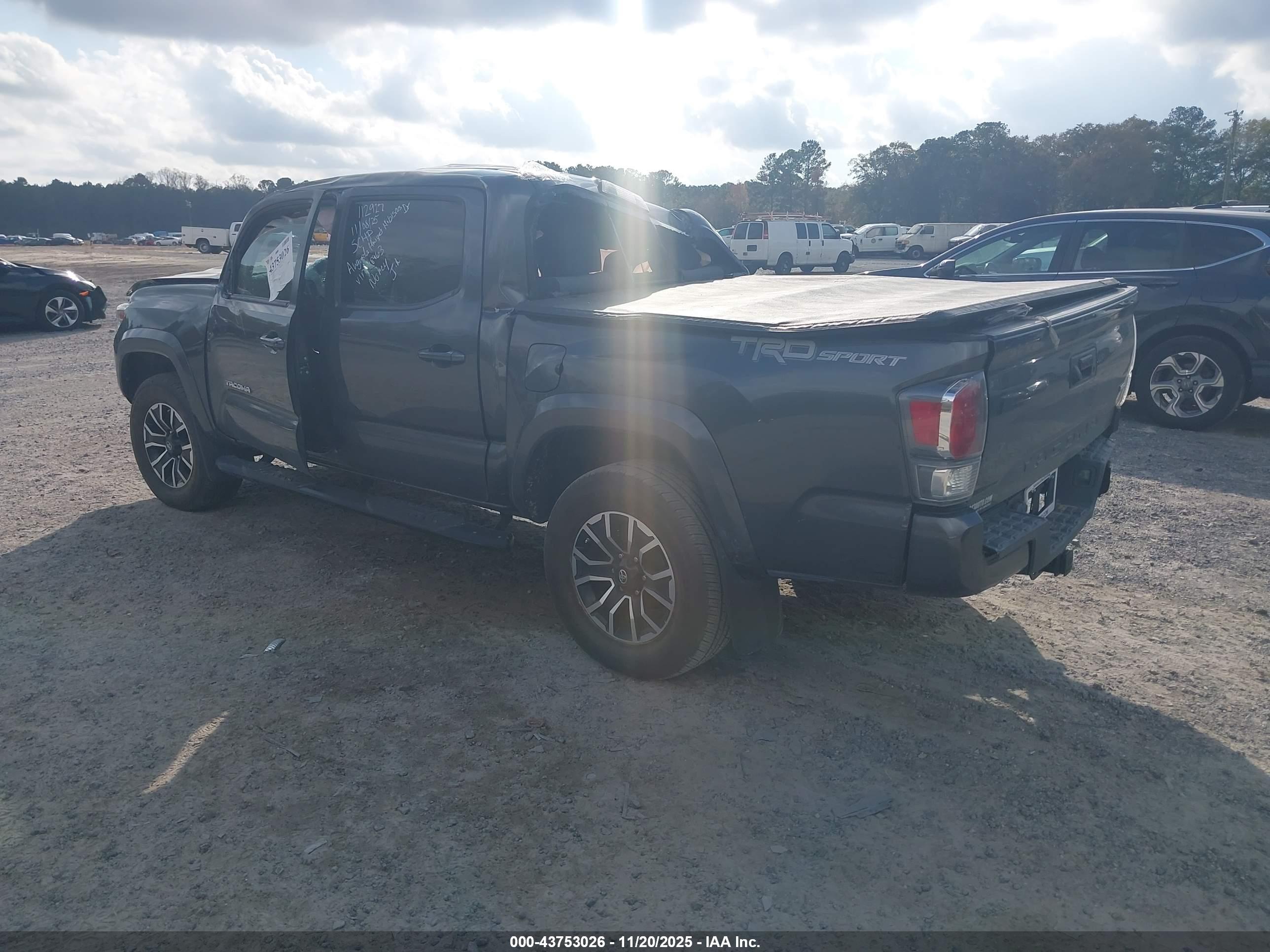 TOYOTA TACOMA image 3