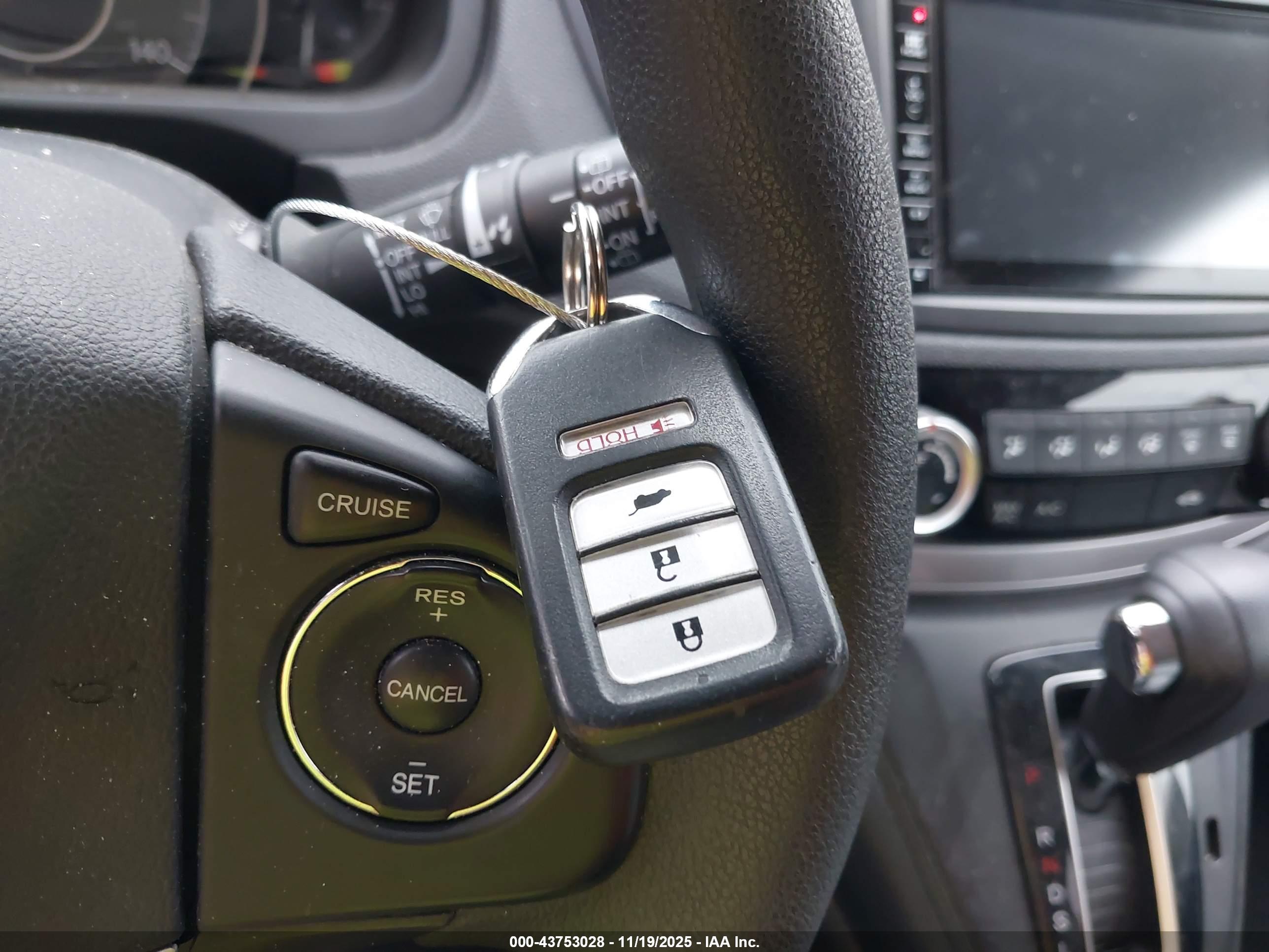 HONDA CR-V image 11