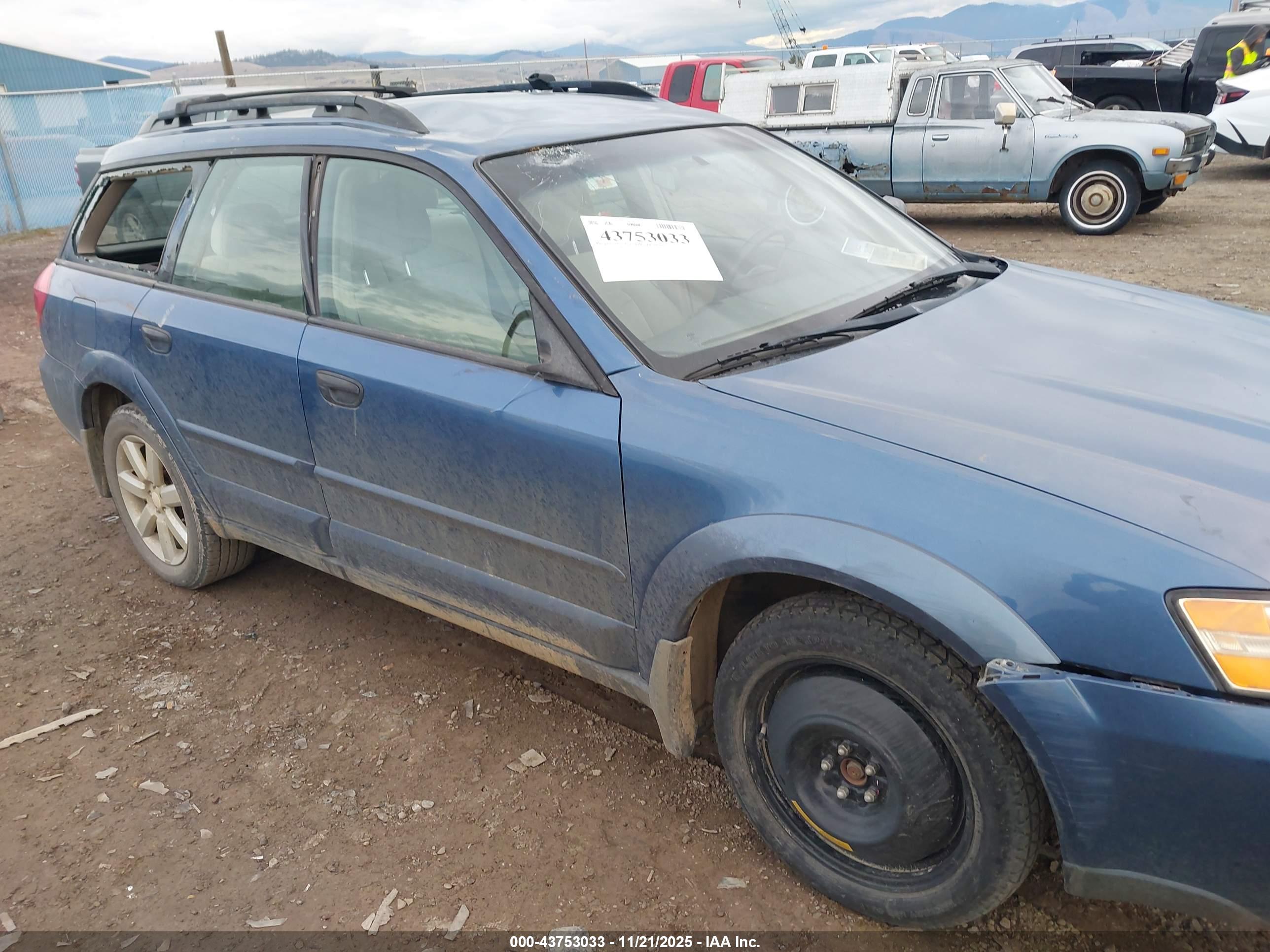 SUBARU OUTBACK image 6