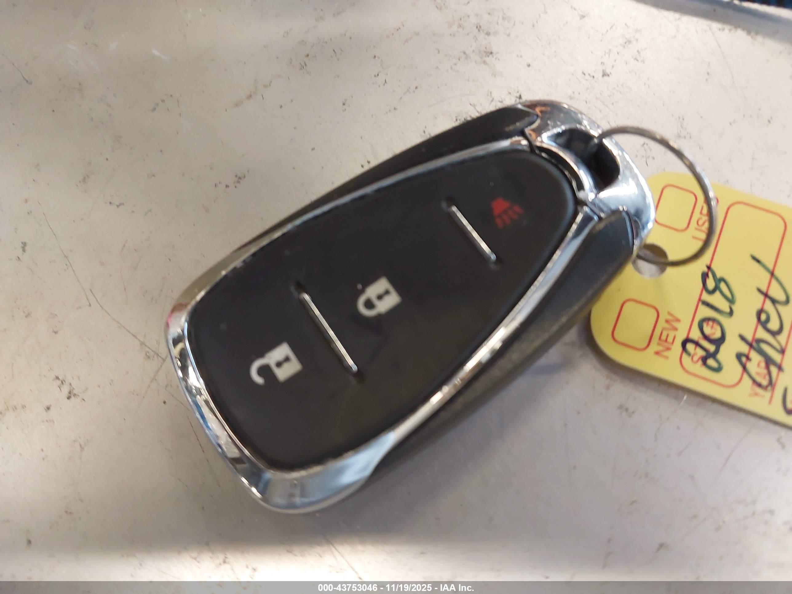 CHEVROLET EQUINOX image 11