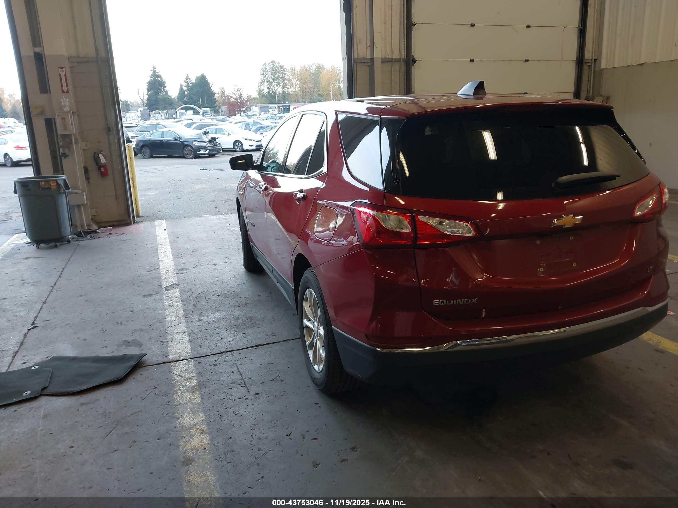 CHEVROLET EQUINOX image 3