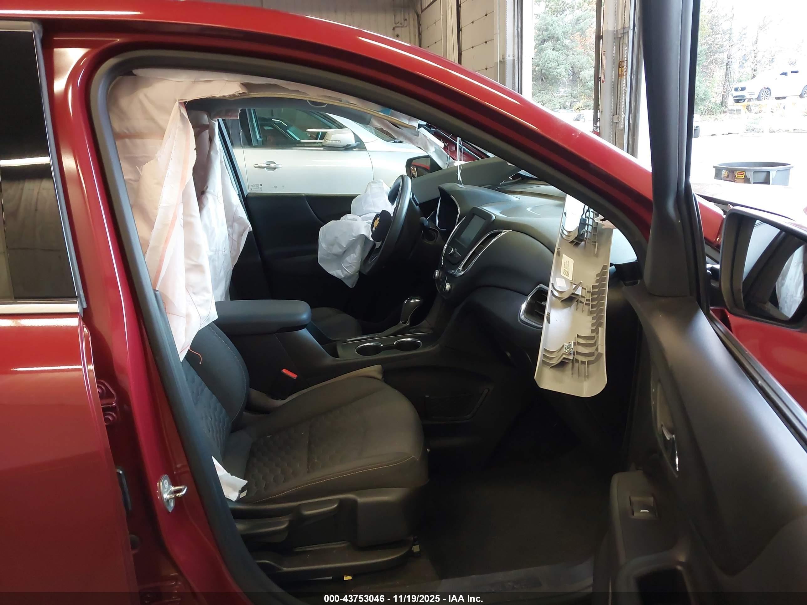 CHEVROLET EQUINOX image 5