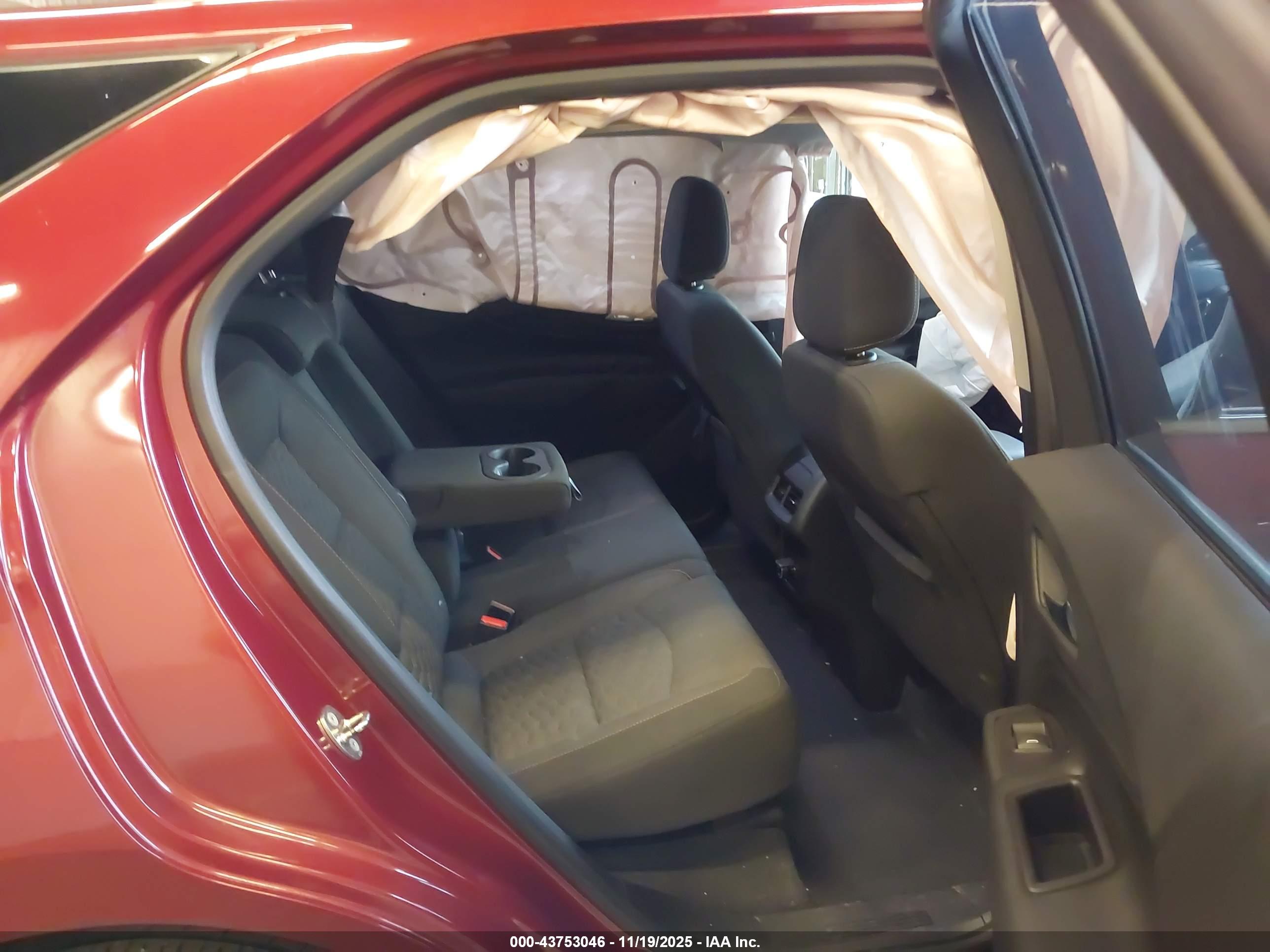 CHEVROLET EQUINOX image 8