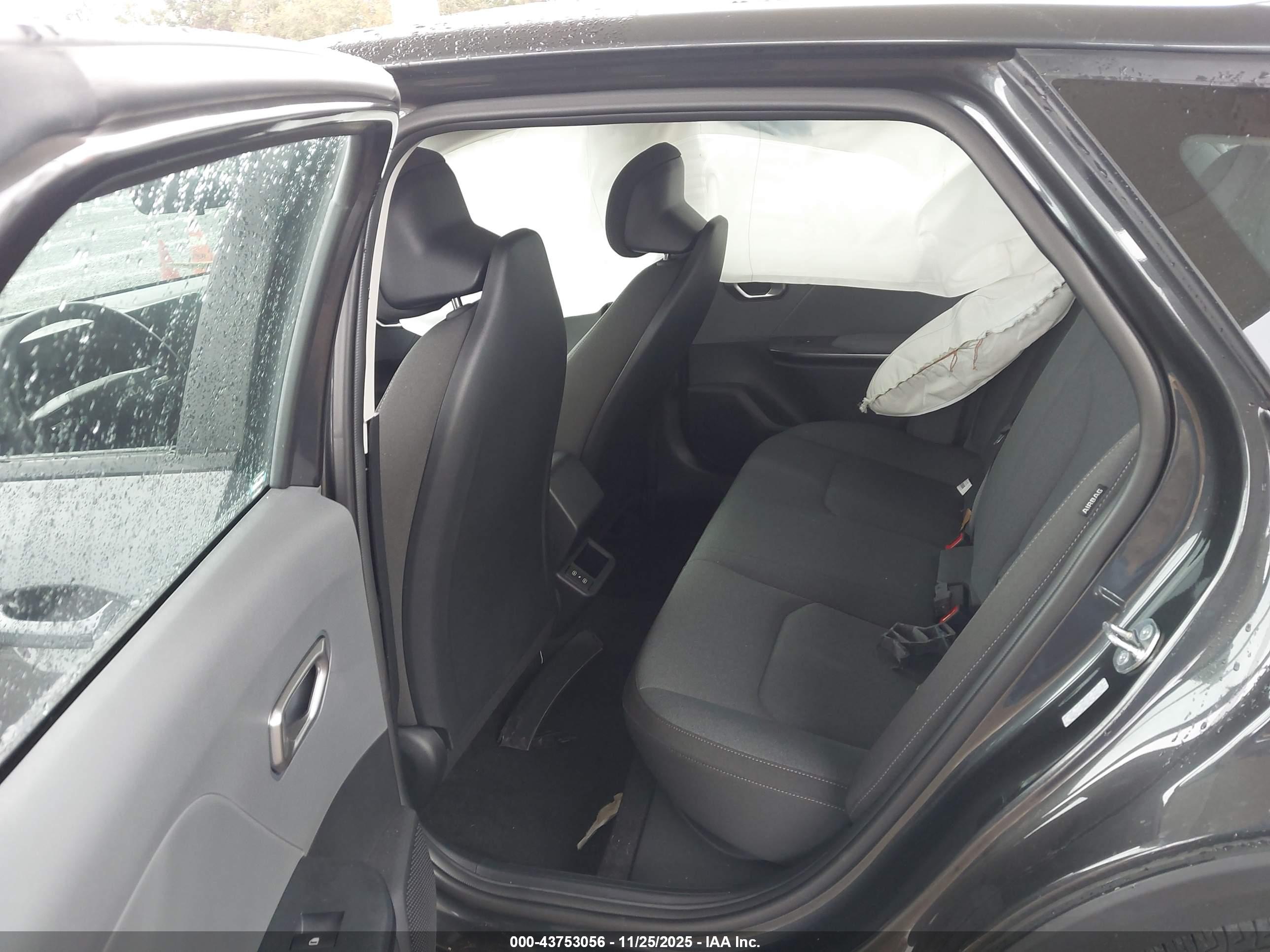 KIA K4 image 8