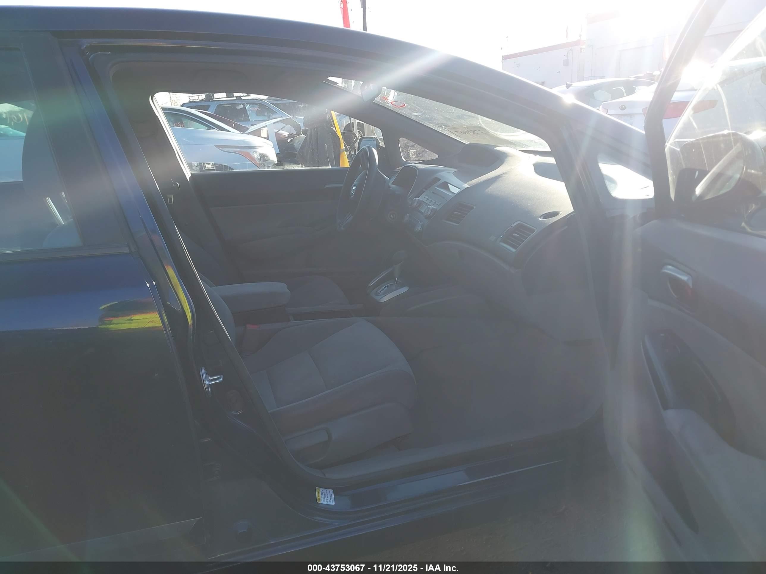 HONDA CIVIC image 5