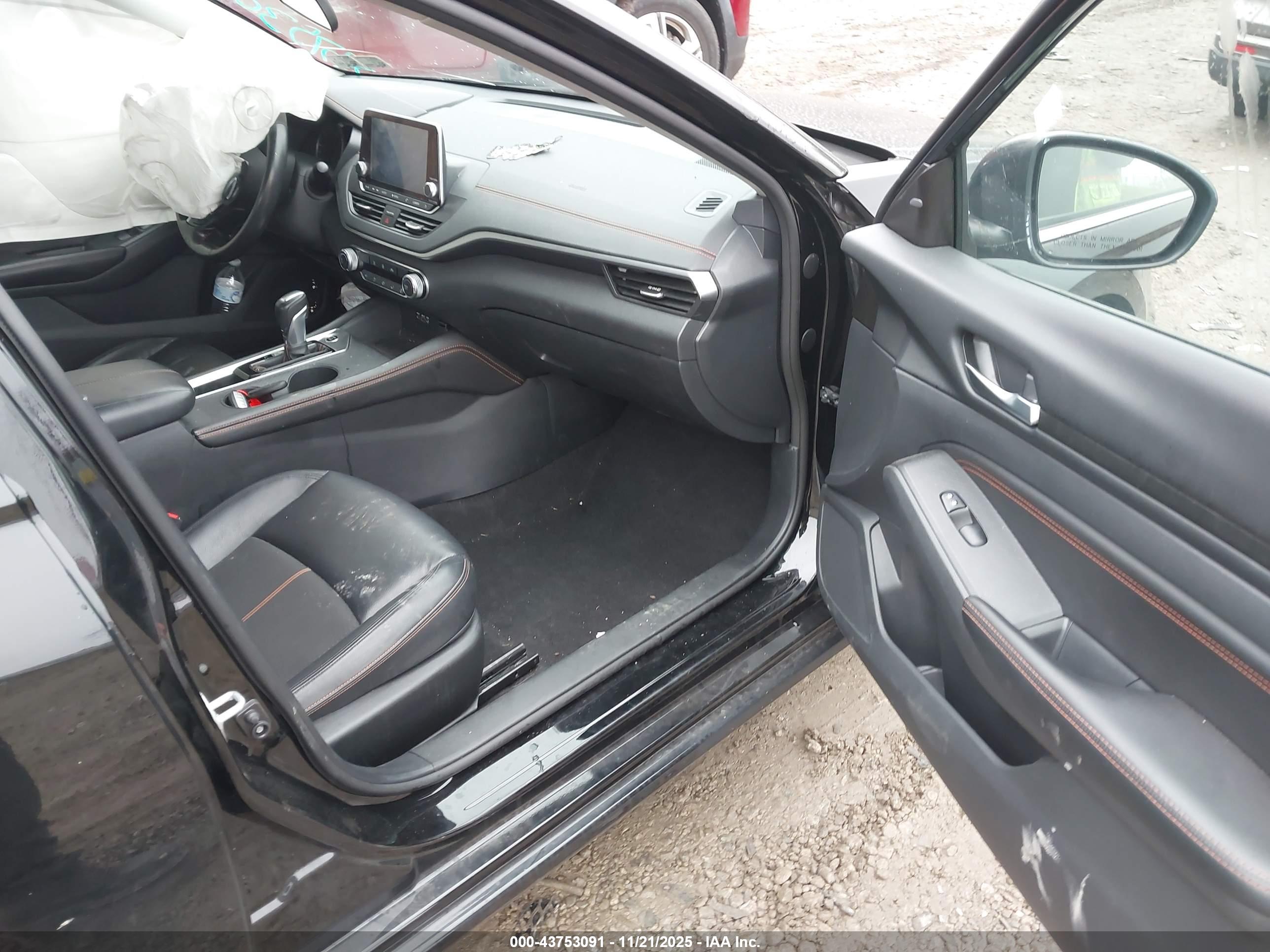 NISSAN ALTIMA image 5