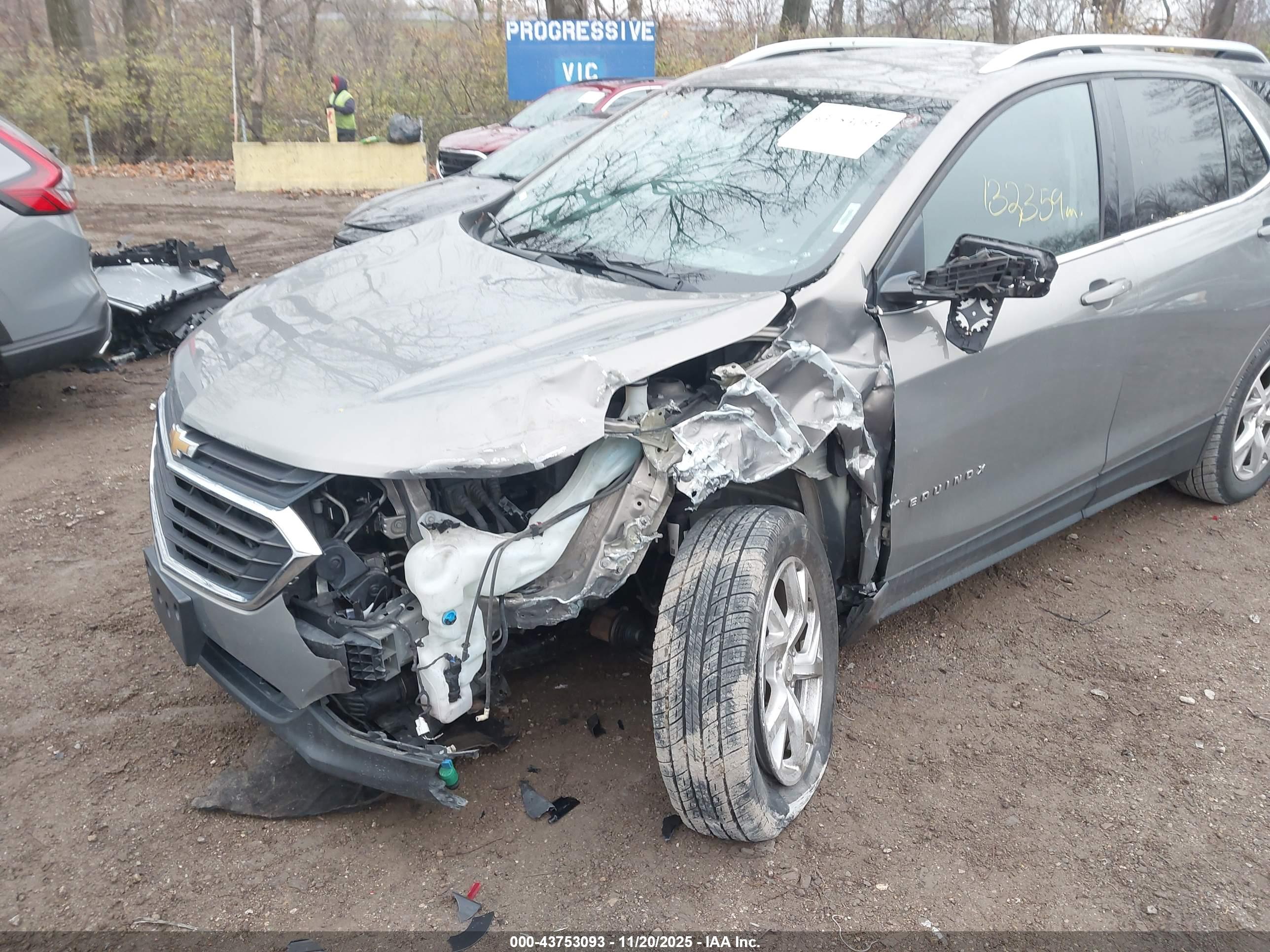 CHEVROLET EQUINOX image 6