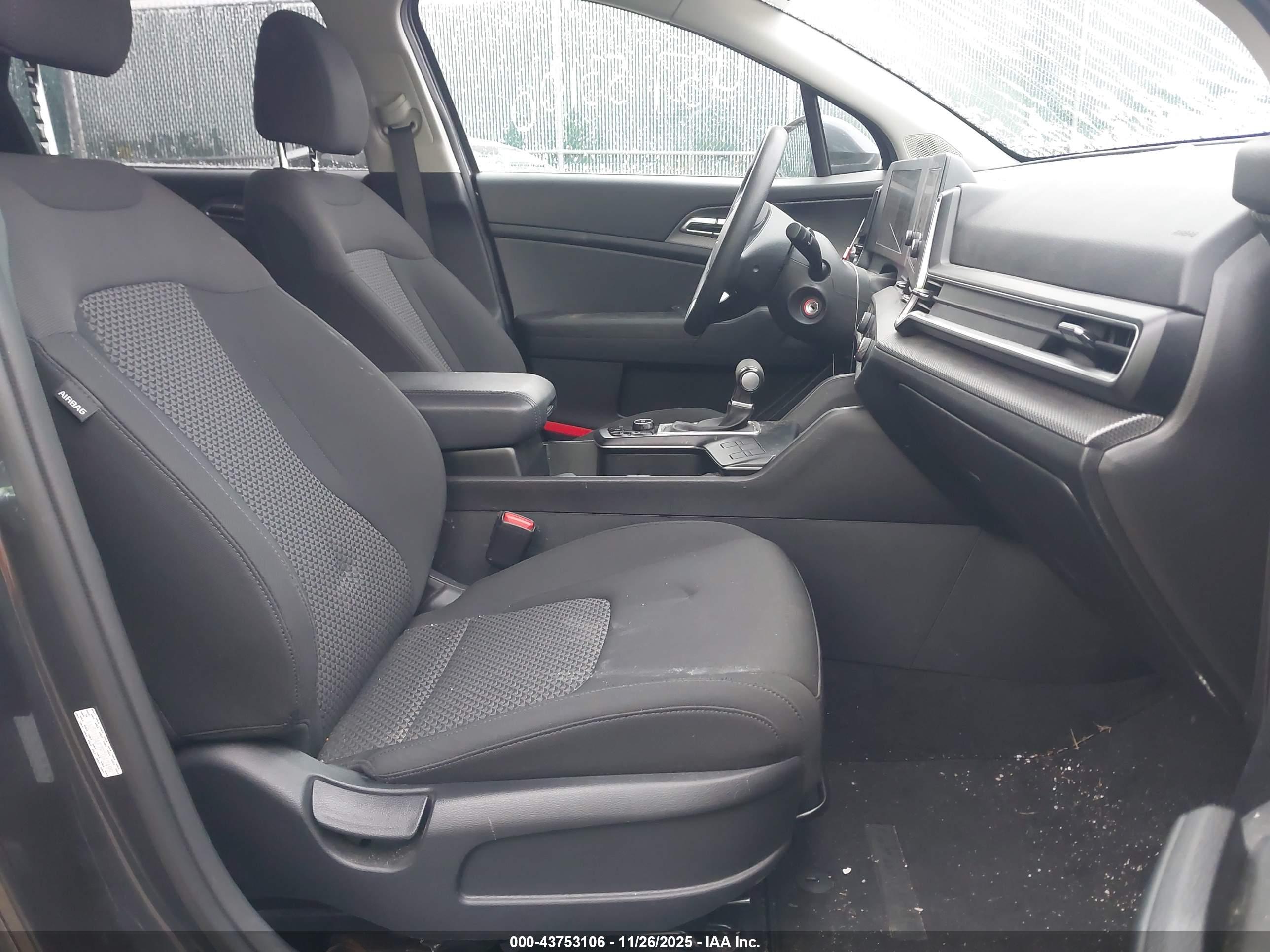 KIA SPORTAGE image 5