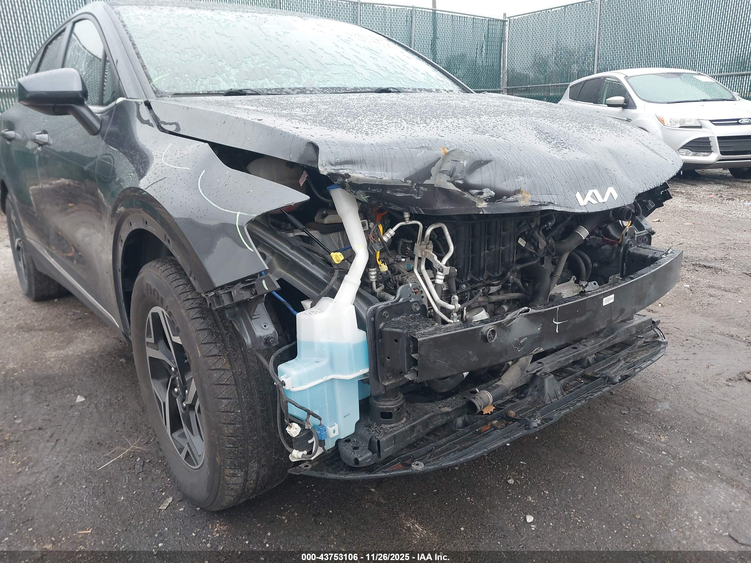 KIA SPORTAGE image 6