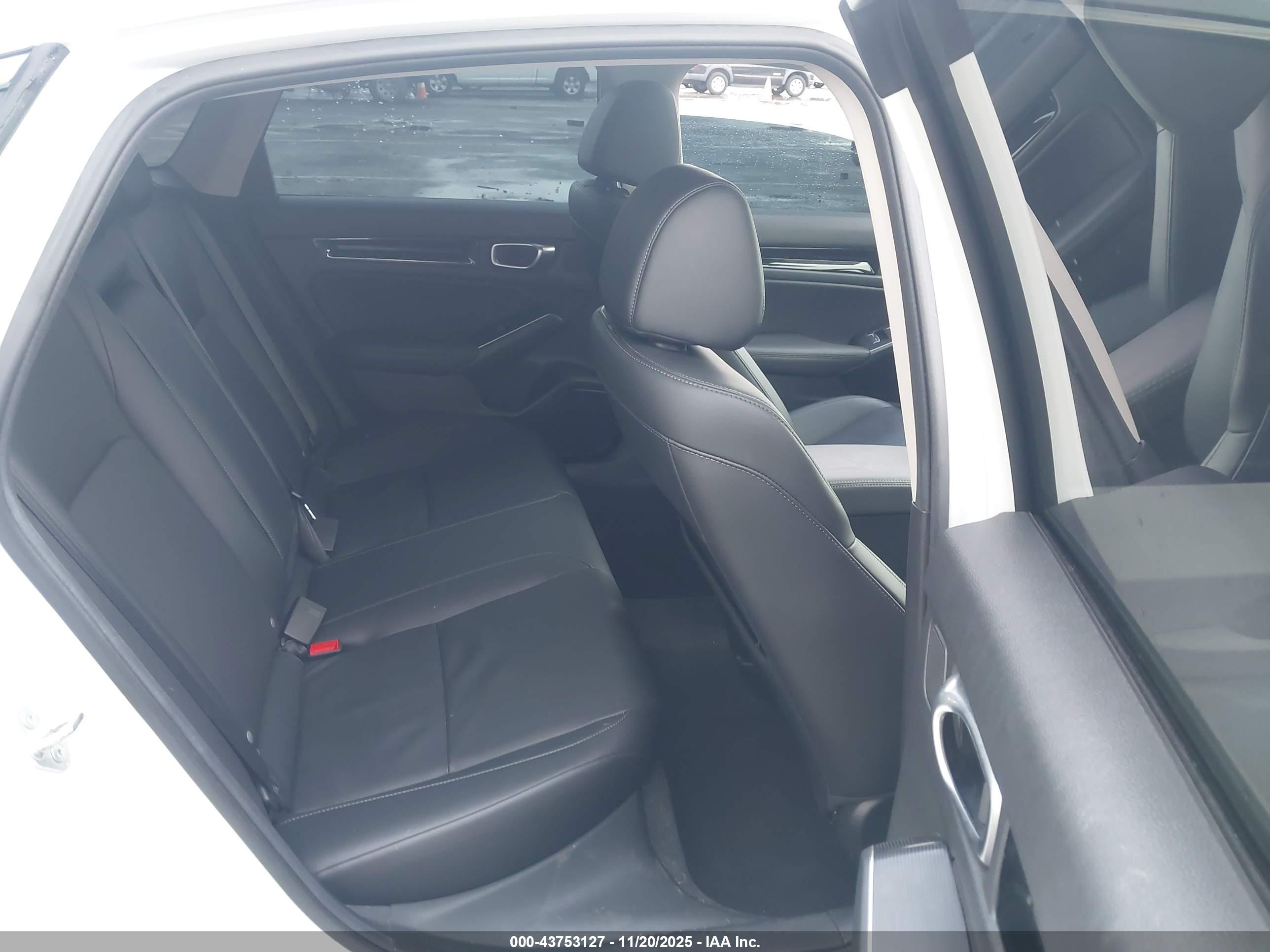 HONDA CIVIC image 8