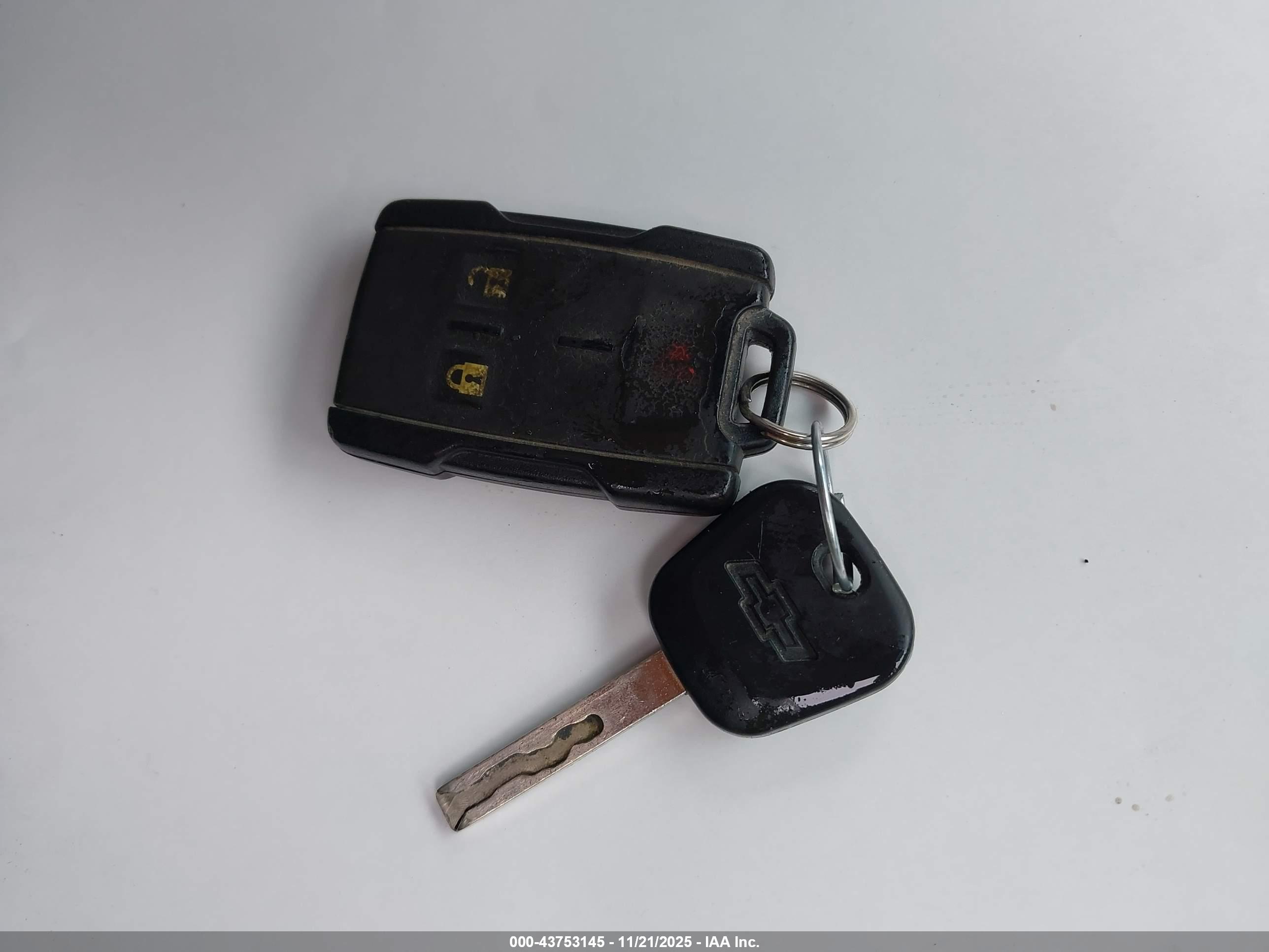CHEVROLET COLORADO image 11