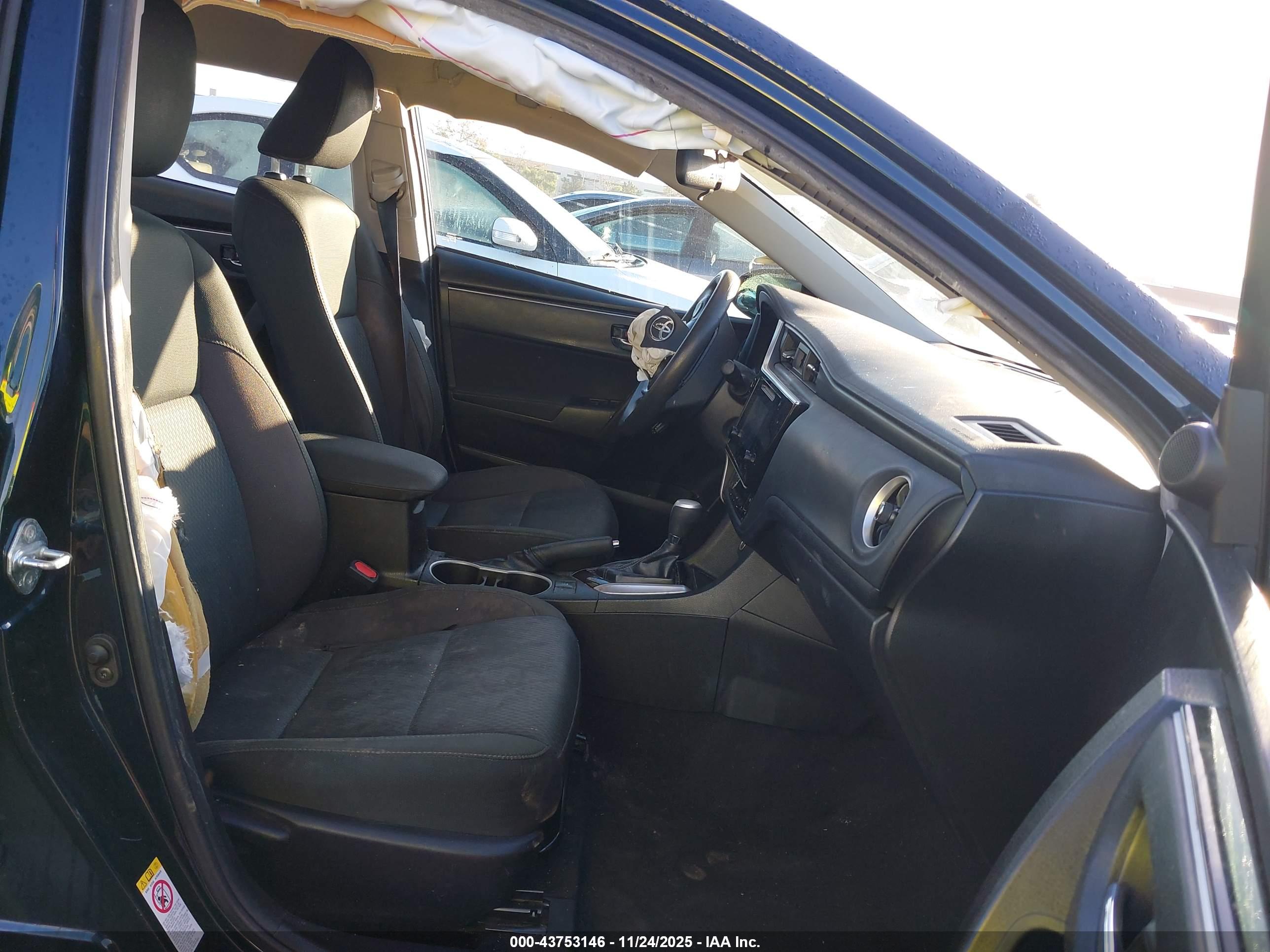 TOYOTA COROLLA image 5